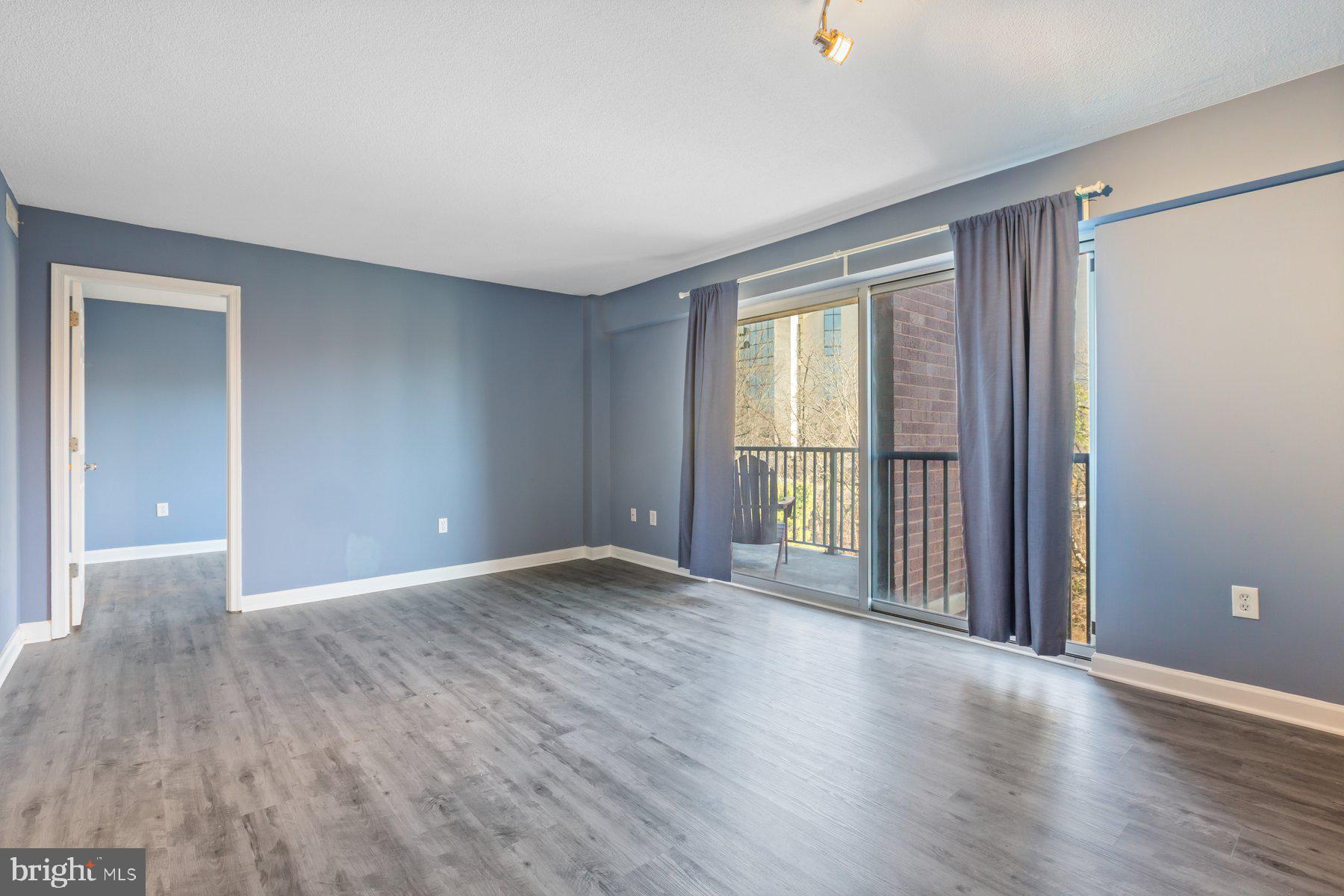 1300 ARMY NAVY DRIVE 612