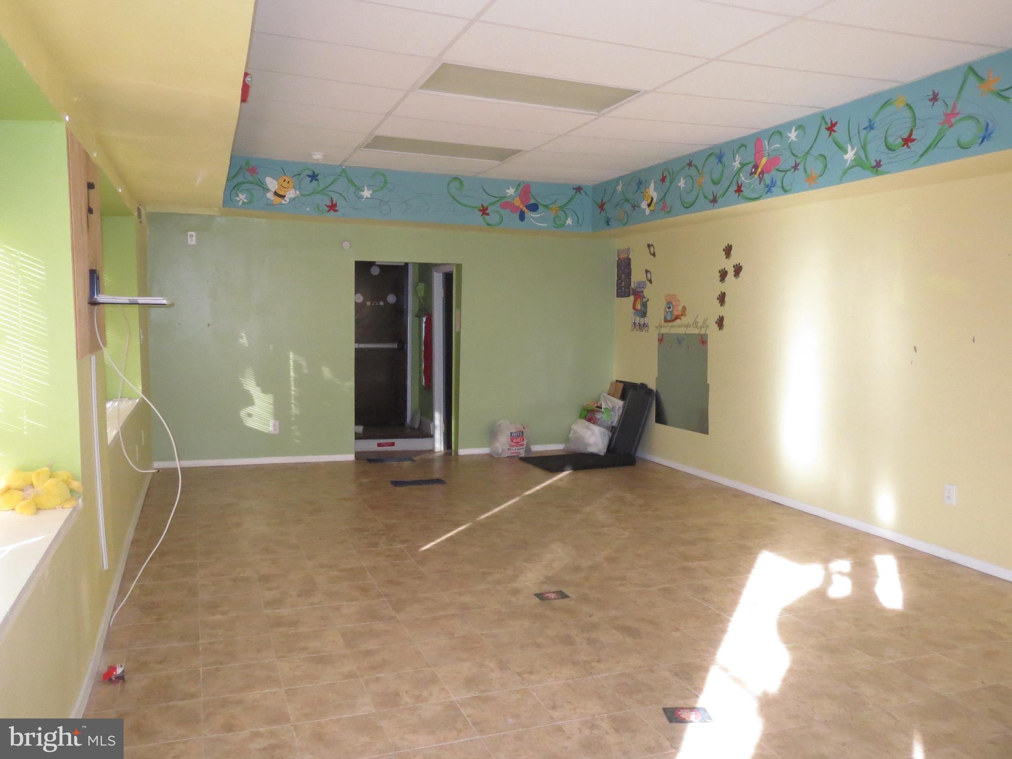 OVERBROOK - Commercial Sale