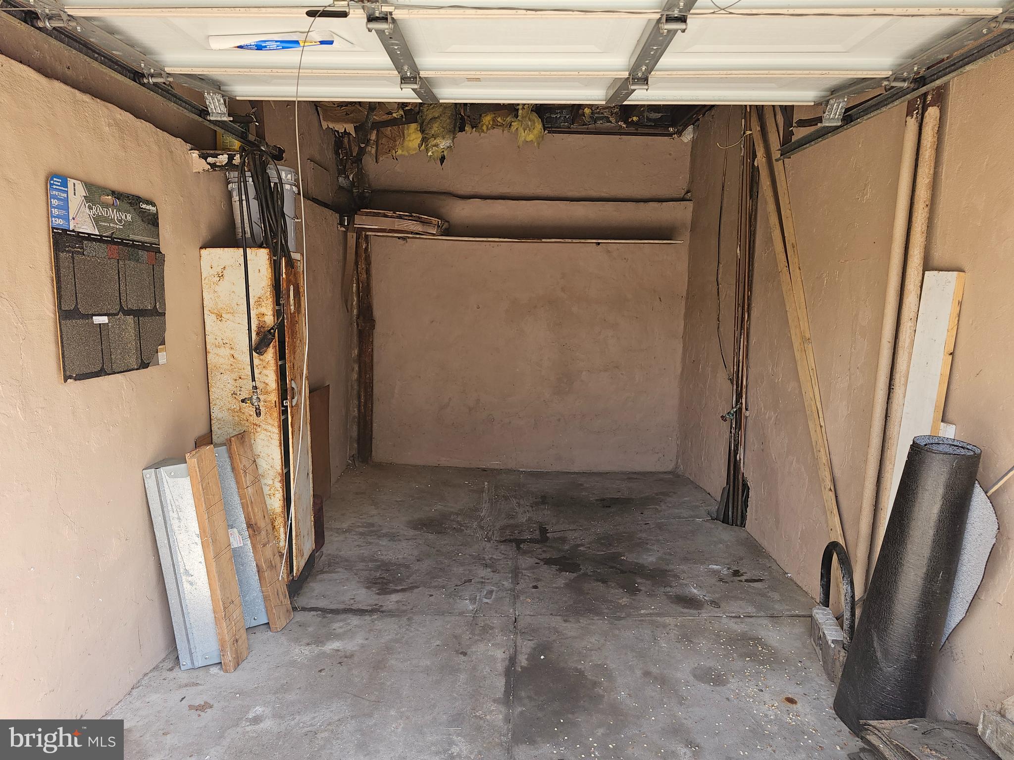 OVERBROOK - Commercial Sale