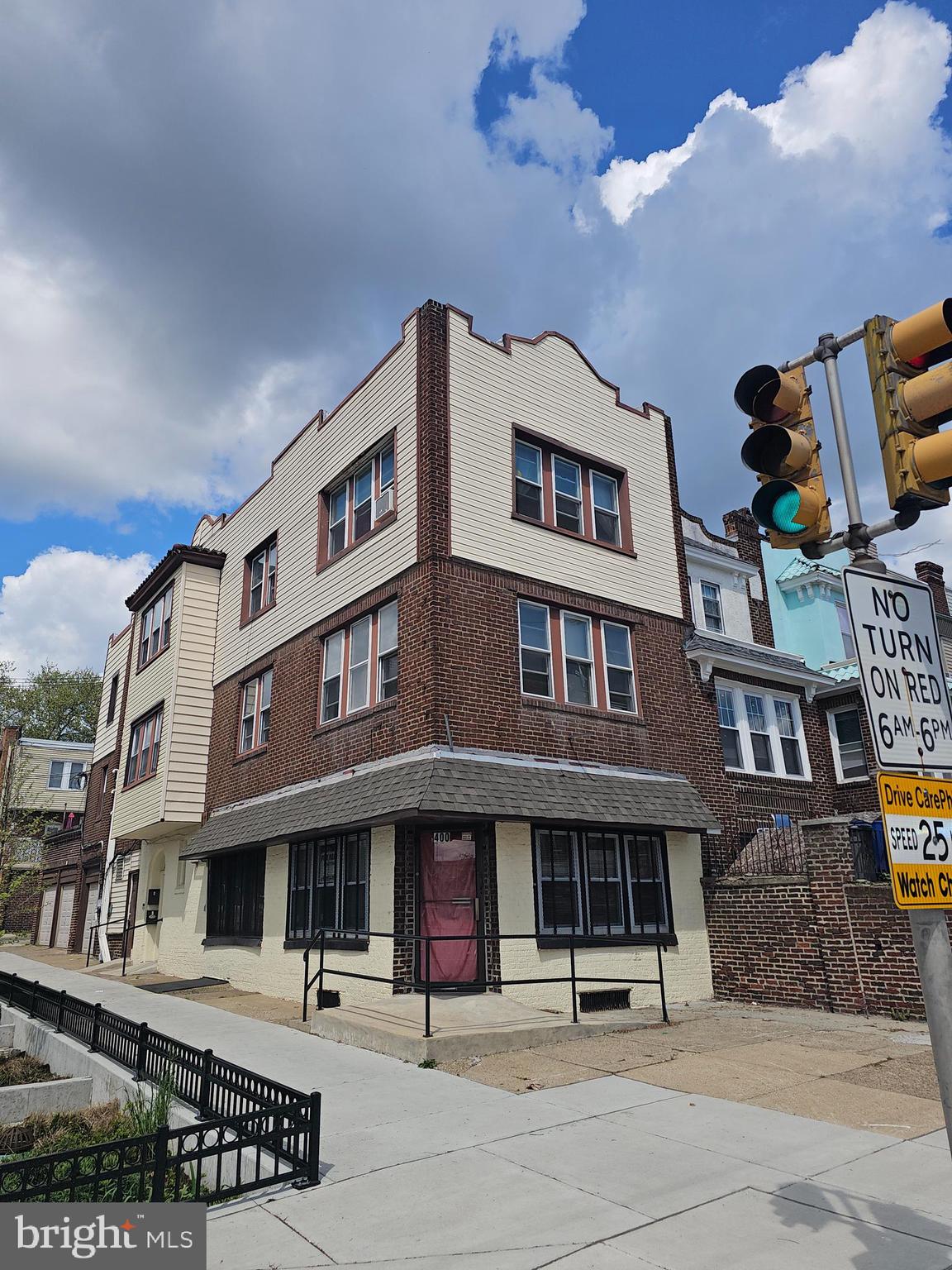 OVERBROOK - Commercial Sale