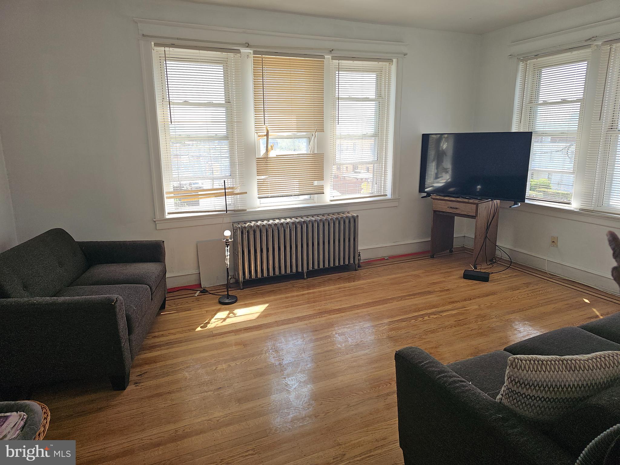 OVERBROOK - Commercial Sale