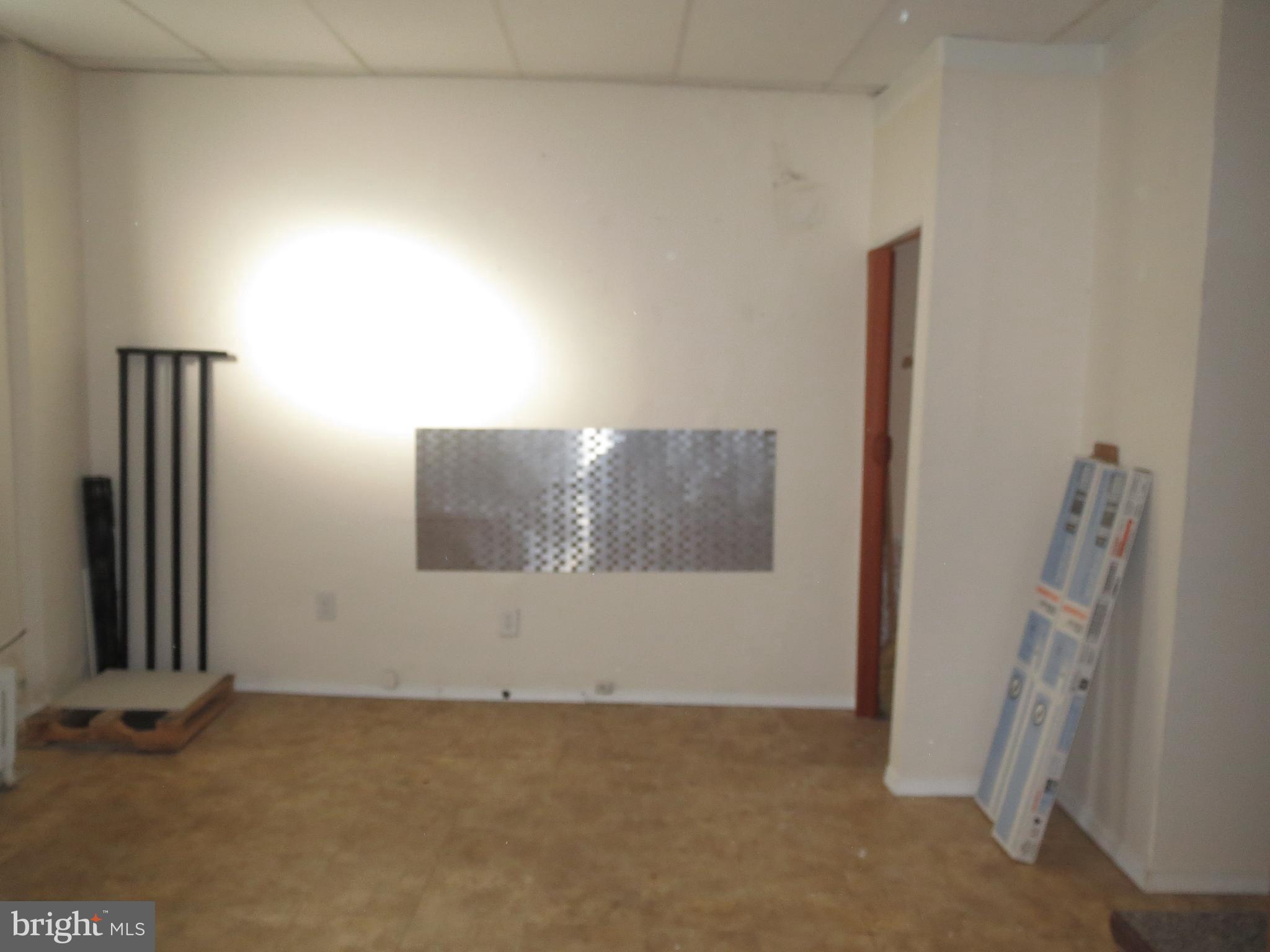 OVERBROOK - Commercial Sale