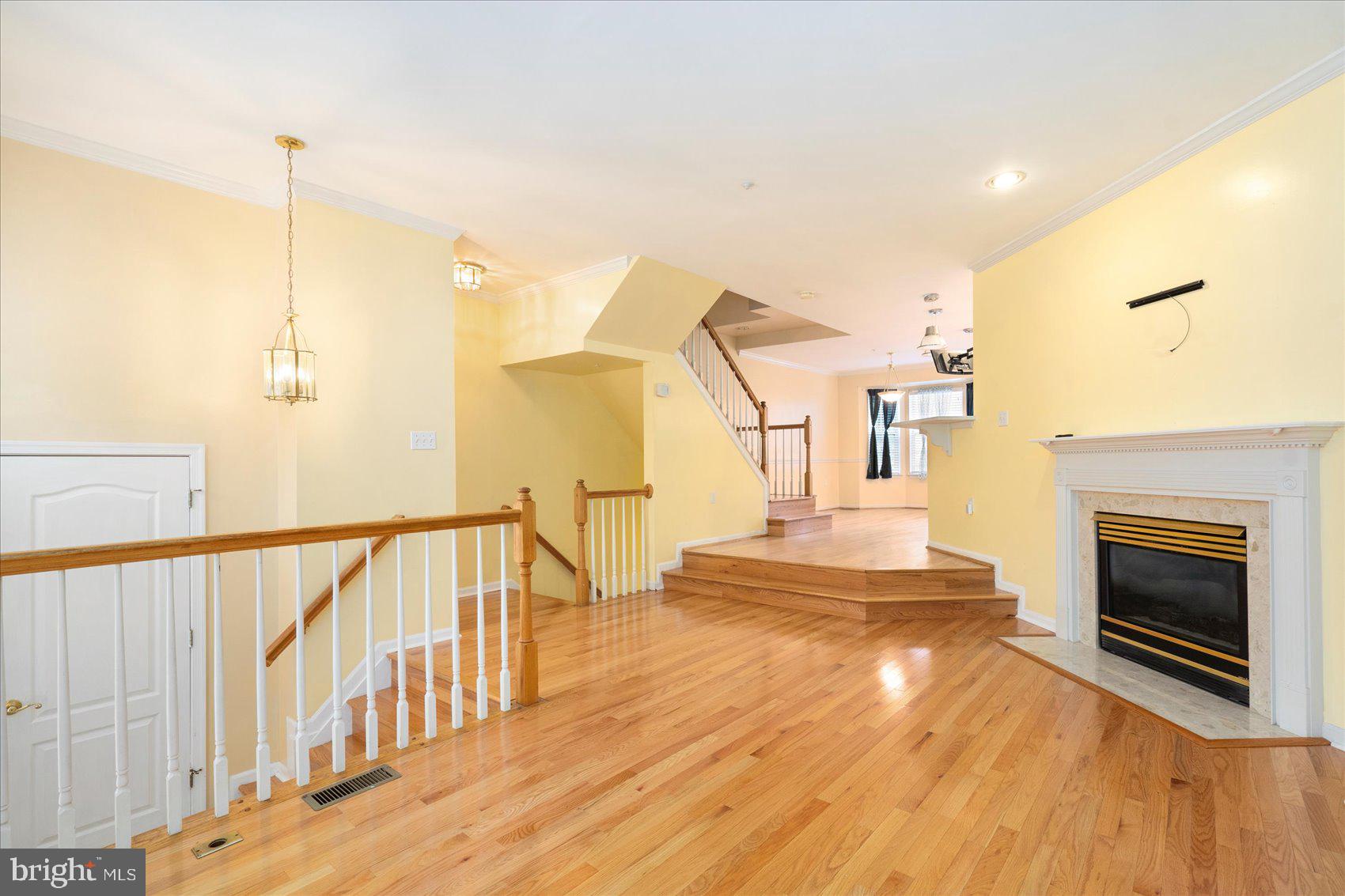 4246 HUNTSHIRE ROAD