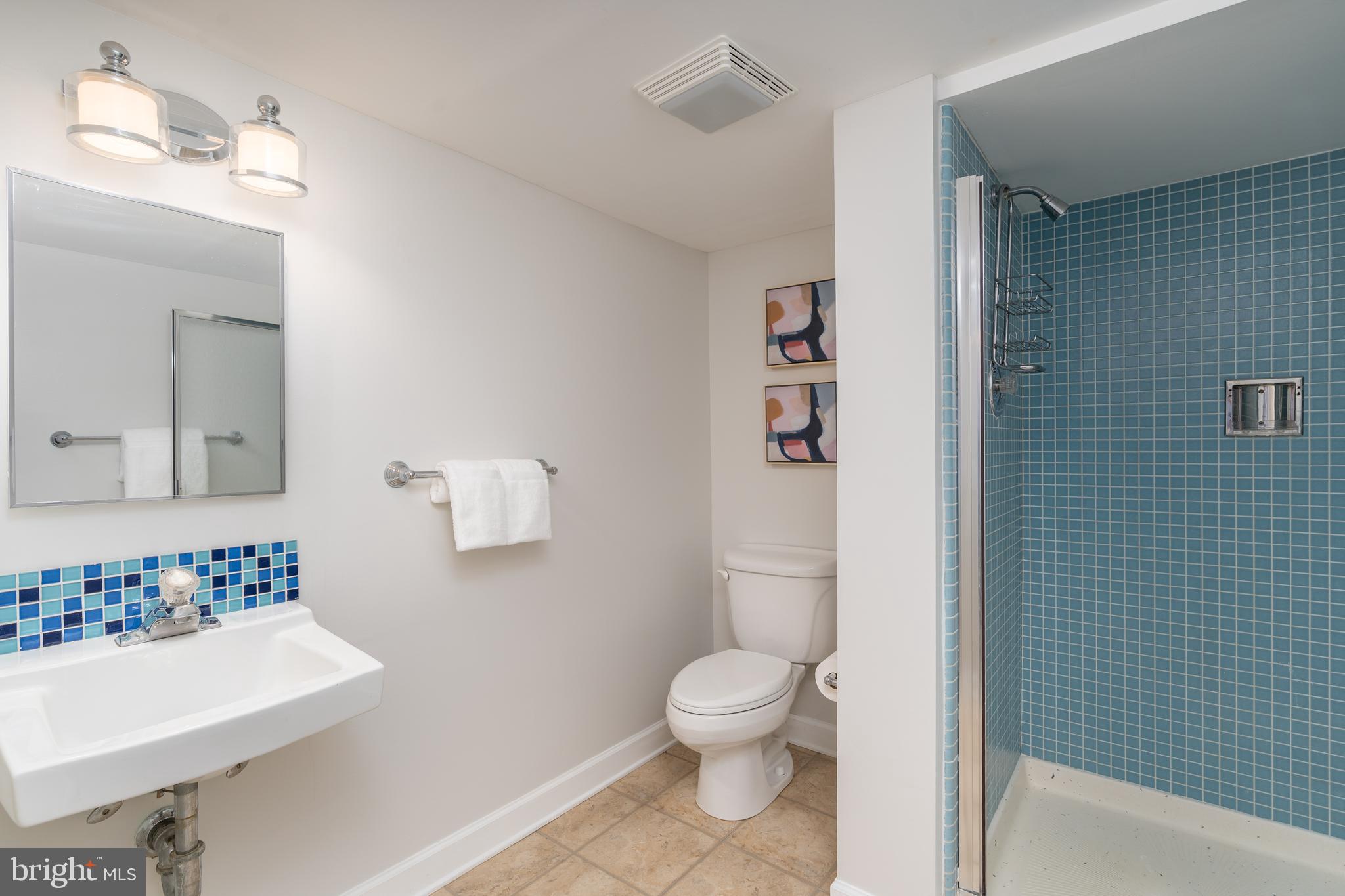 FOX HILLS - Residential