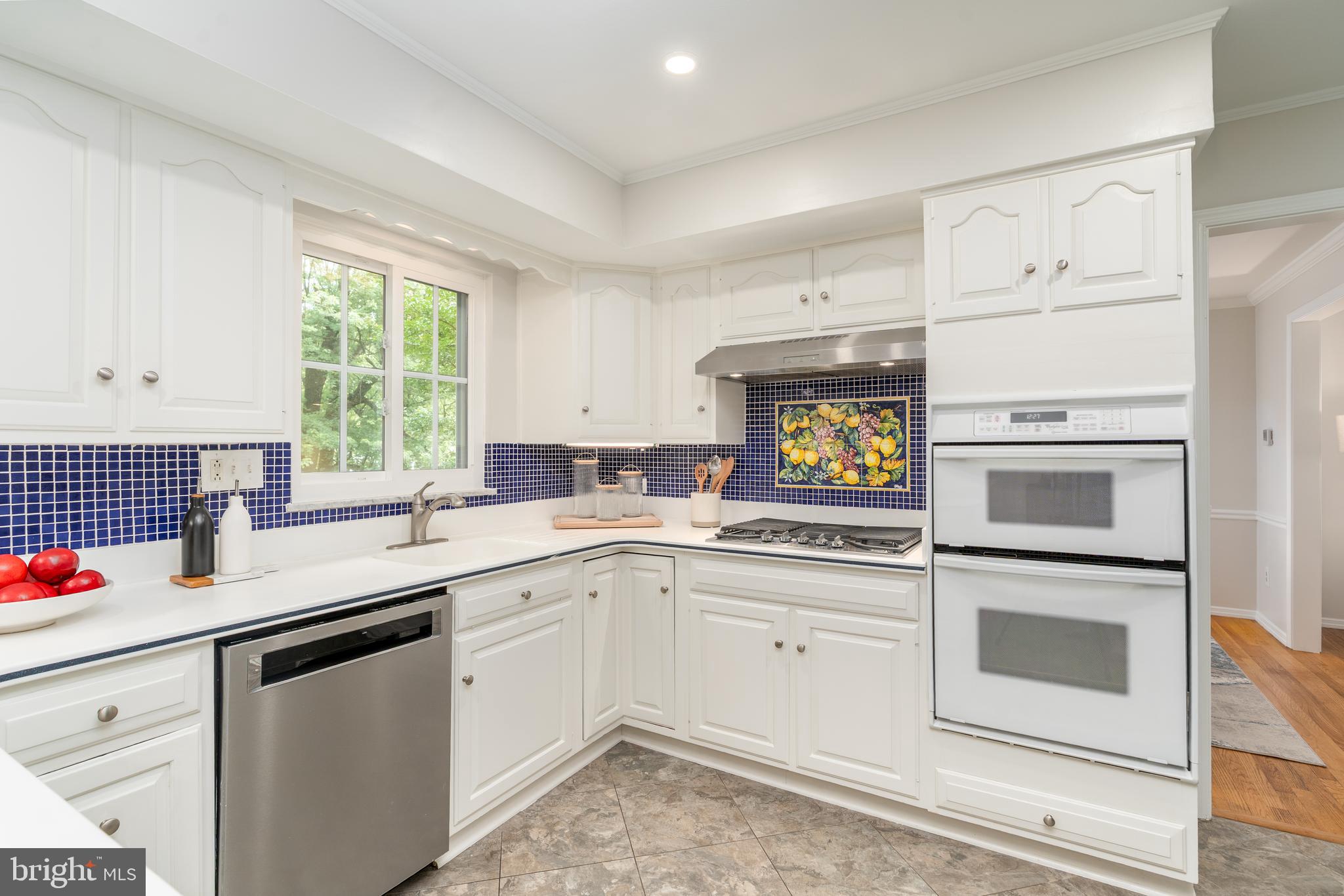 FOX HILLS - Residential