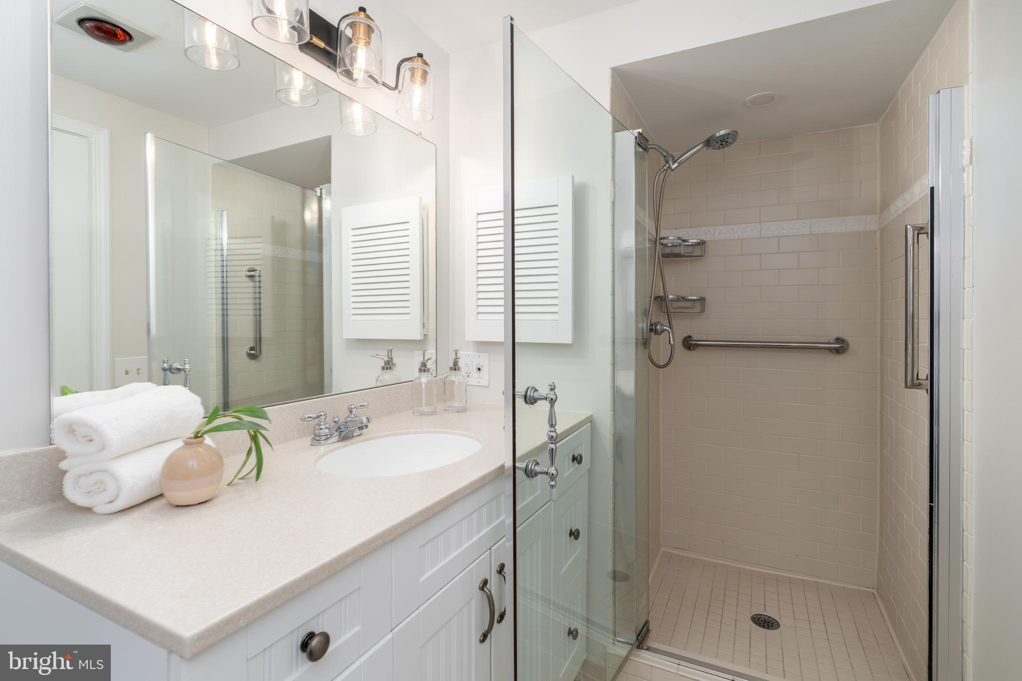 FOX HILLS - Residential