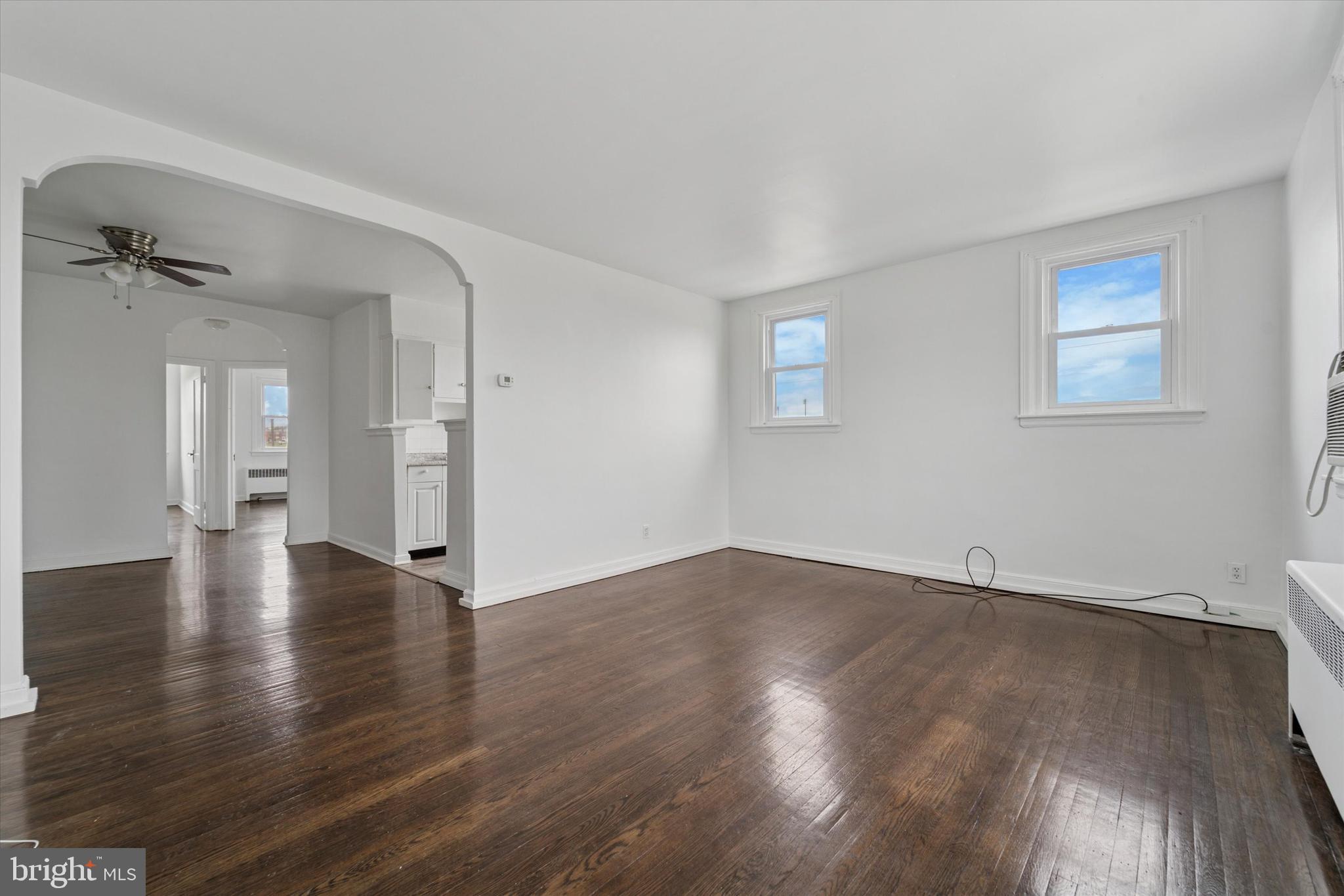 OXFORD CIRCLE - Residential Income