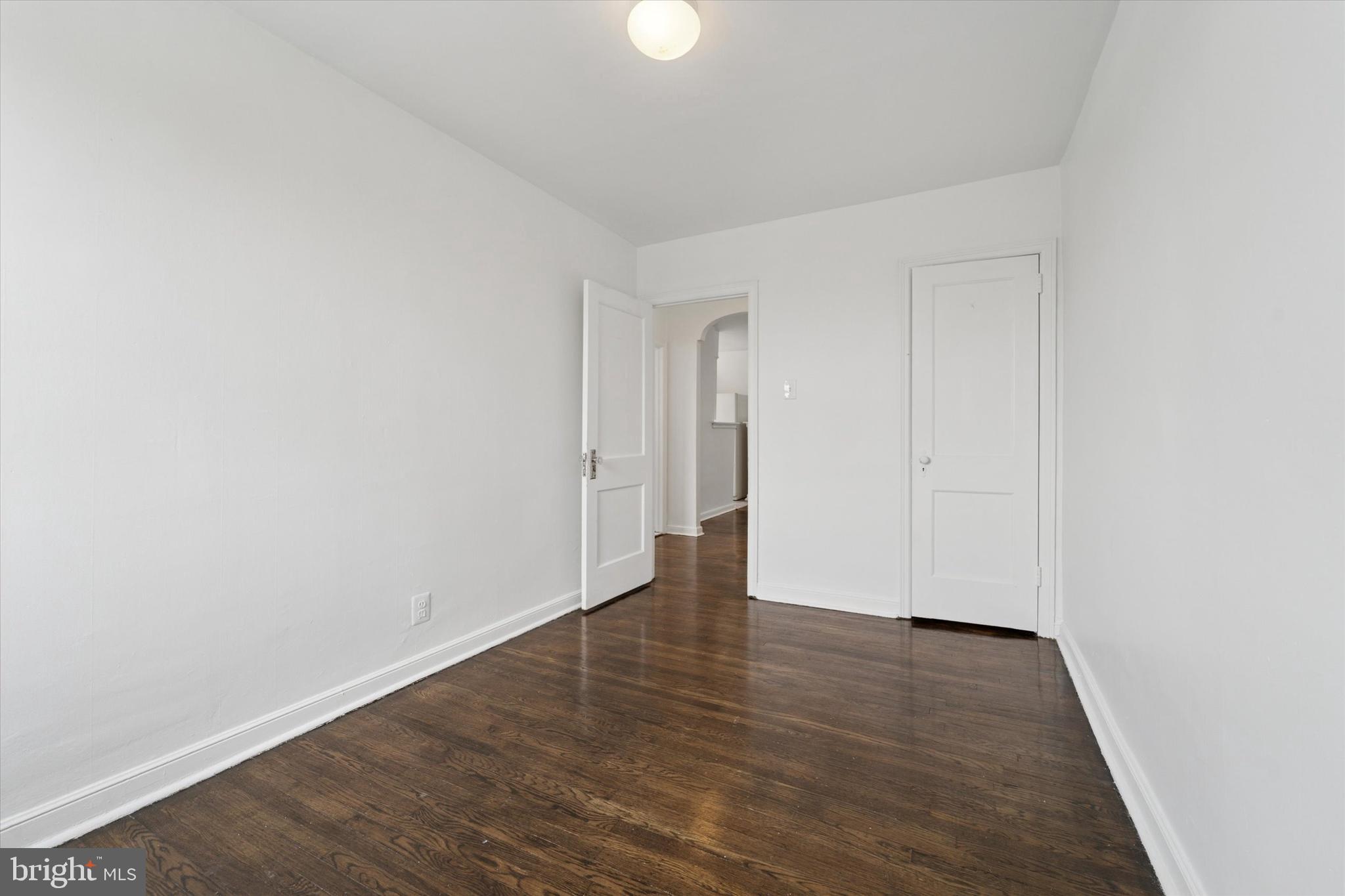 OXFORD CIRCLE - Residential Income