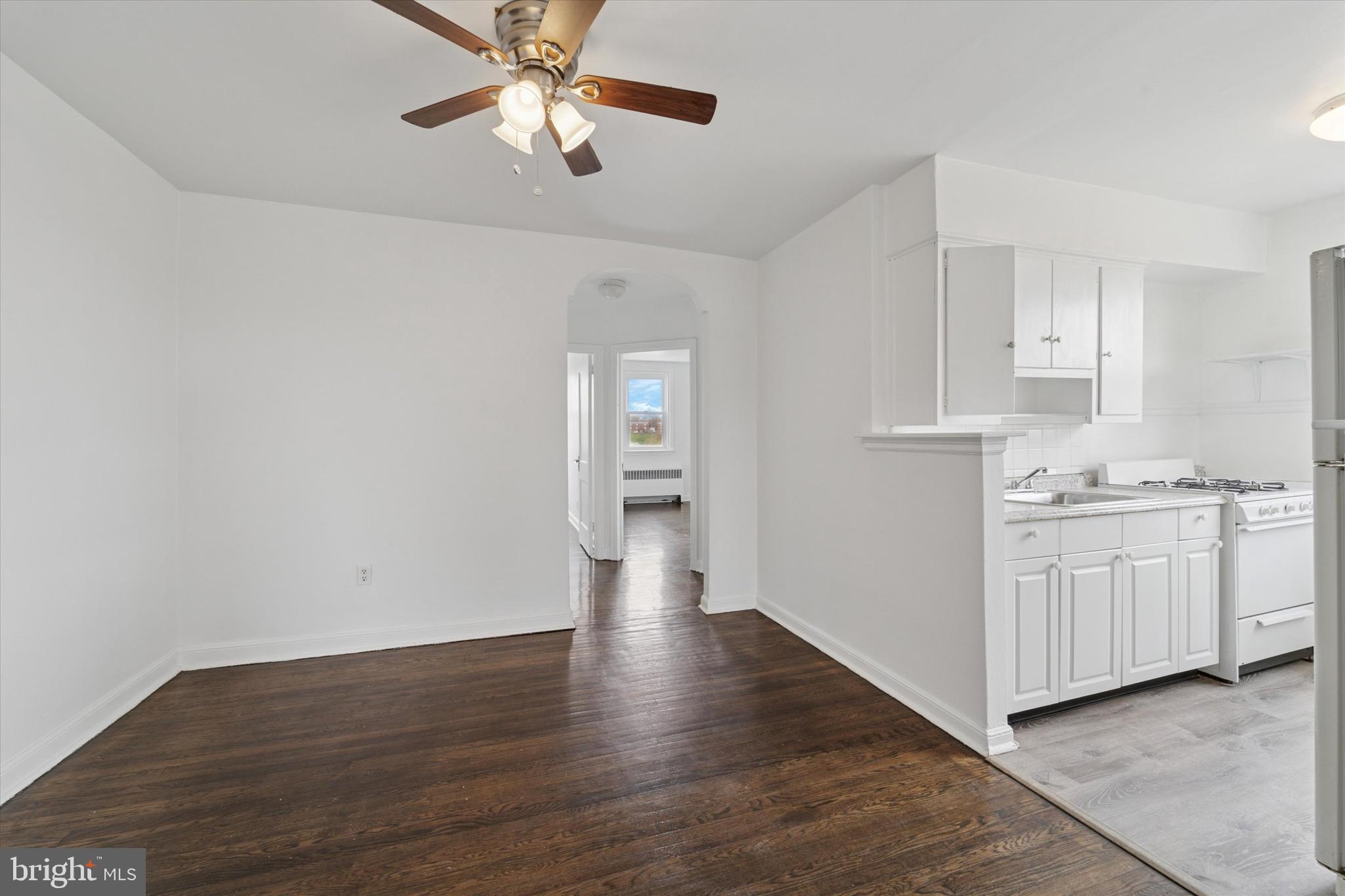 OXFORD CIRCLE - Residential Income