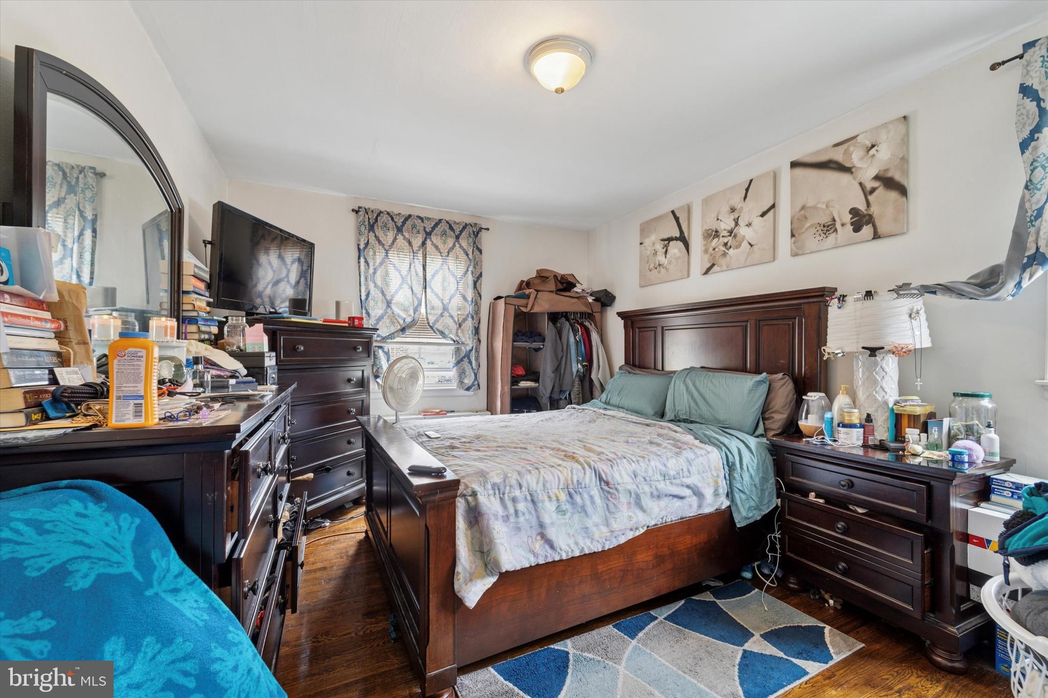 OXFORD CIRCLE - Residential Income