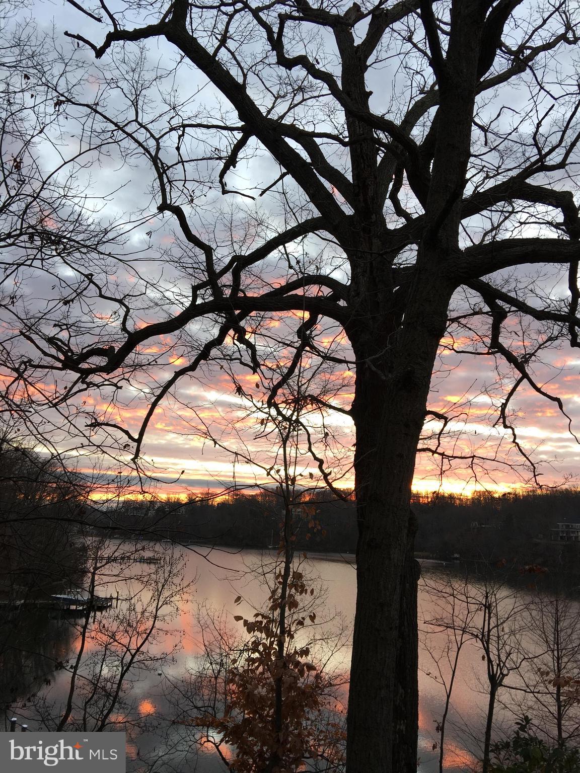 THE DOWNS - Residential