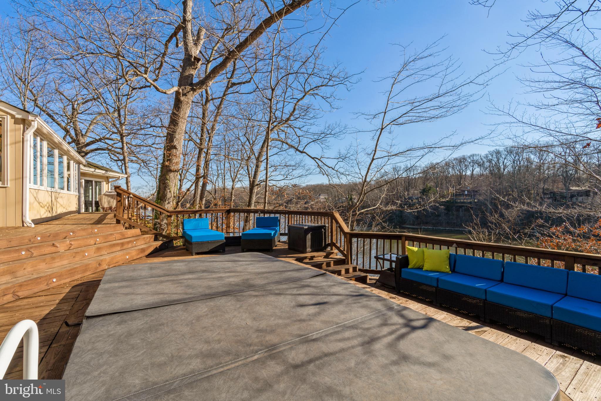 THE DOWNS - Residential