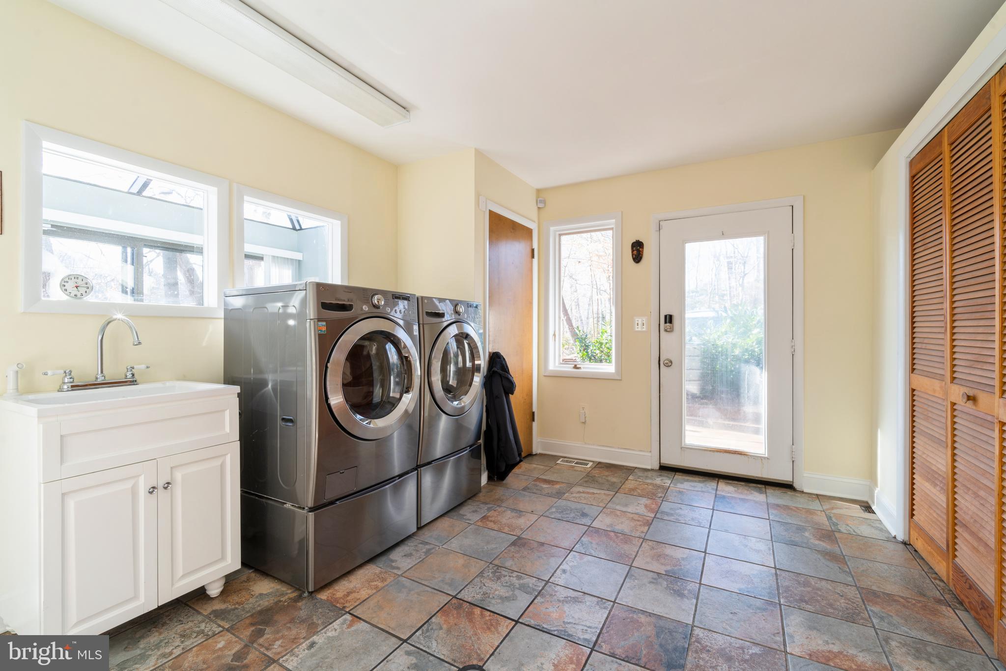 THE DOWNS - Residential