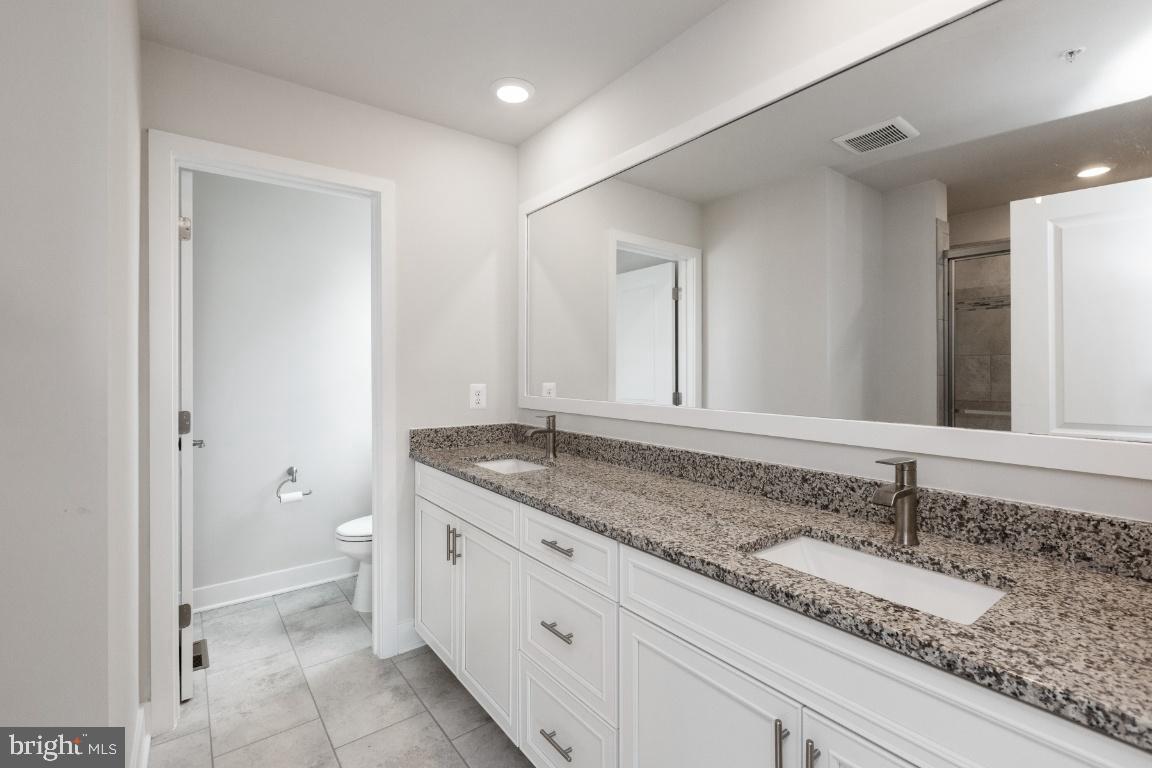 ST CHARLES TOWNS - Residential Lease