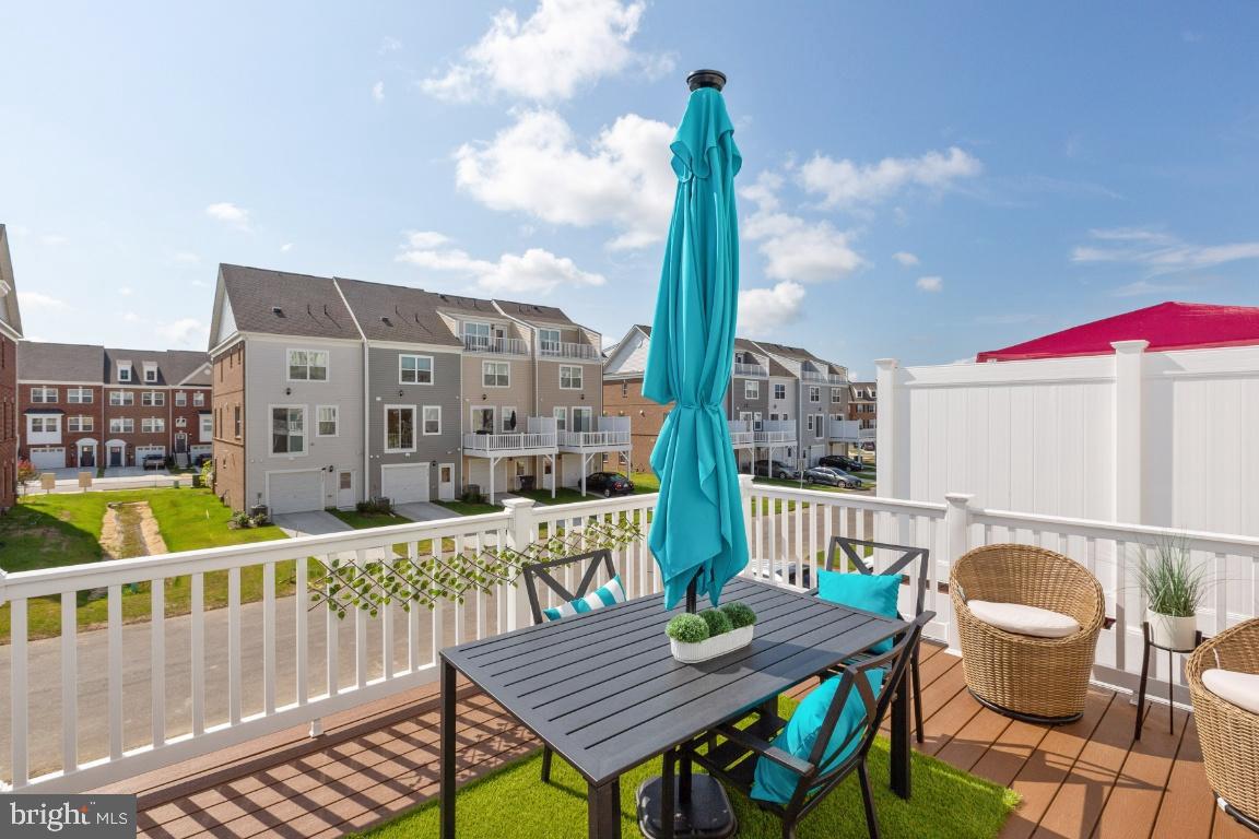 ST CHARLES TOWNS - Residential Lease