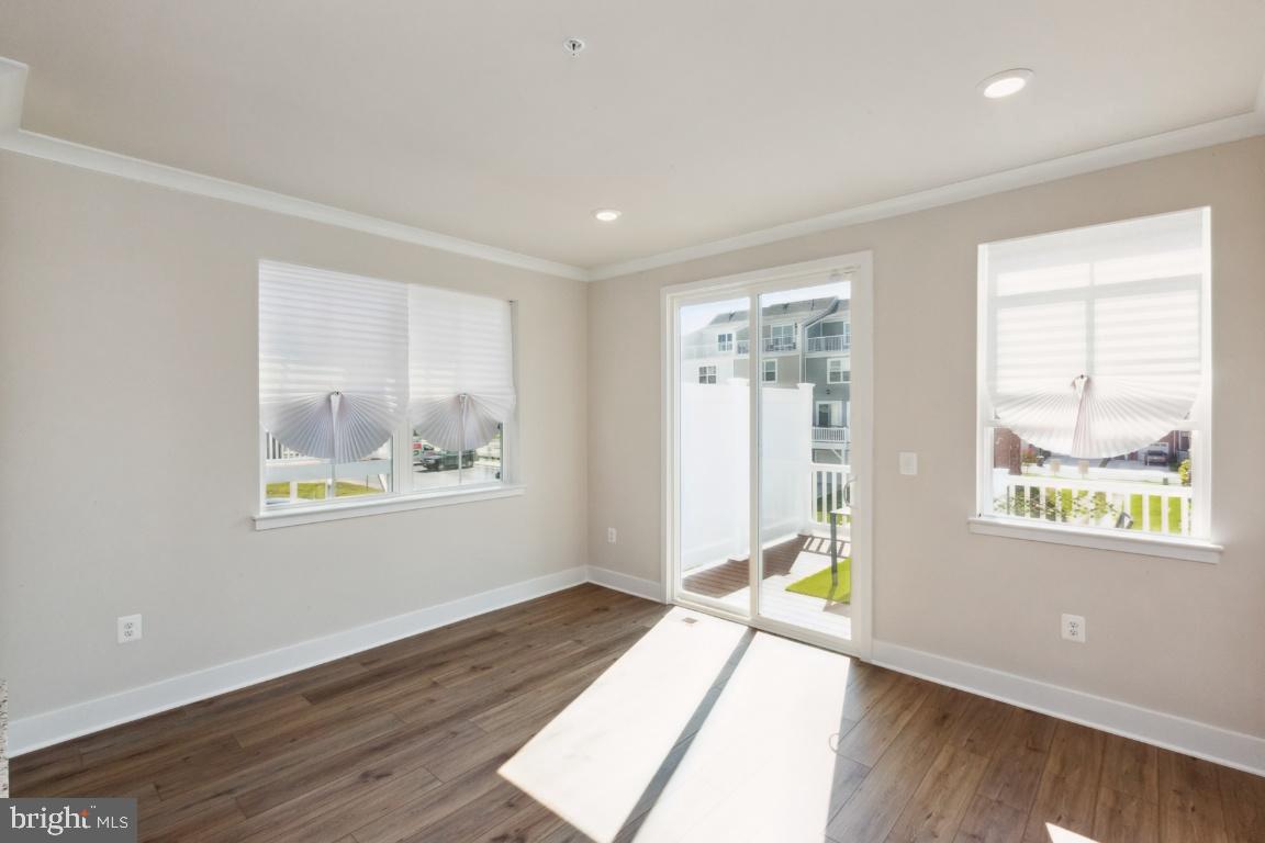 ST CHARLES TOWNS - Residential Lease