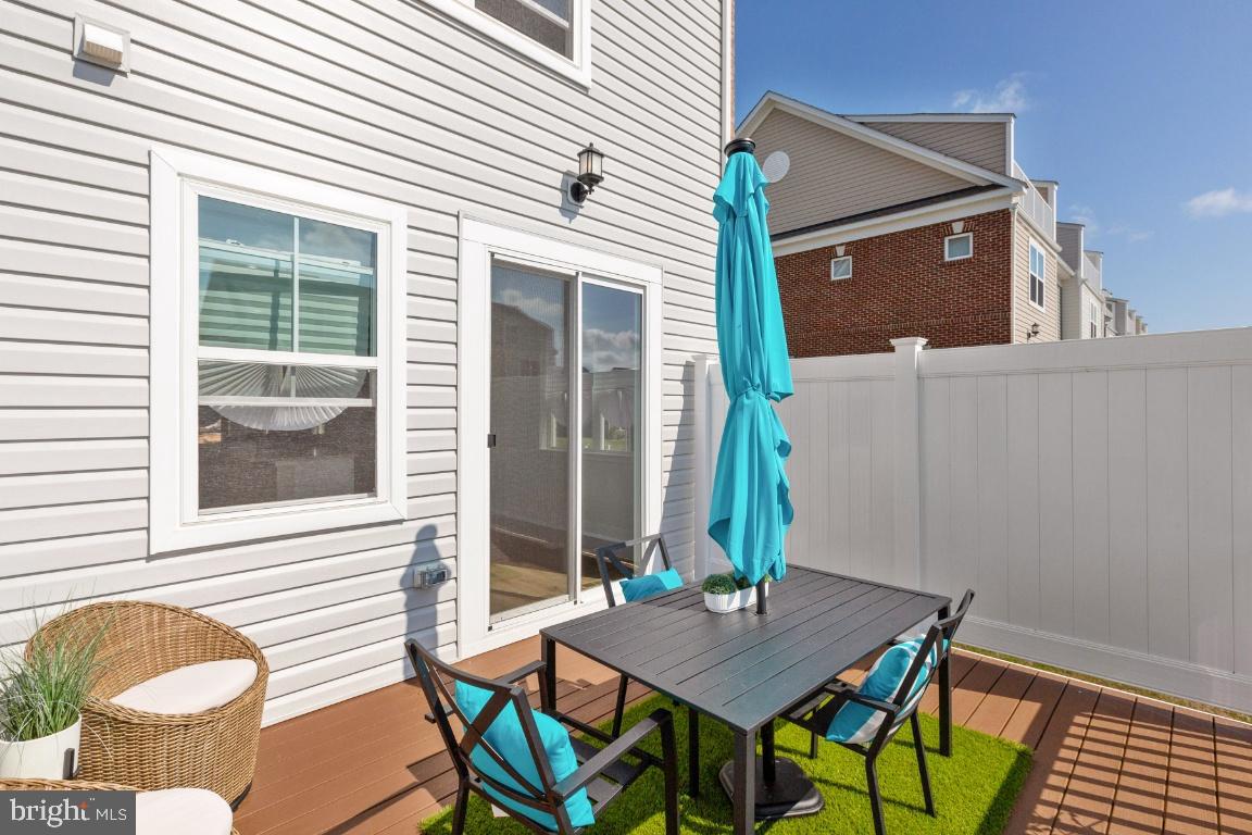 ST CHARLES TOWNS - Residential Lease