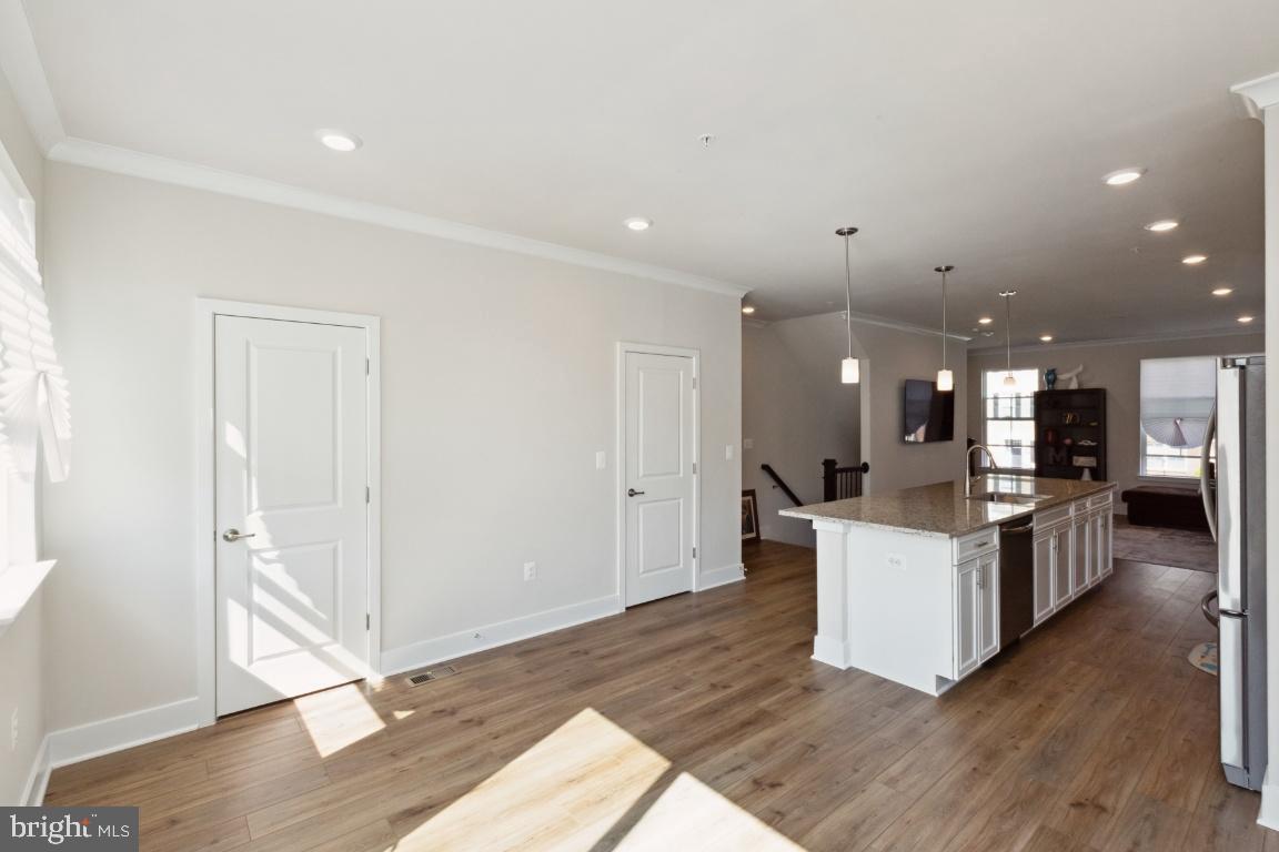 ST CHARLES TOWNS - Residential Lease