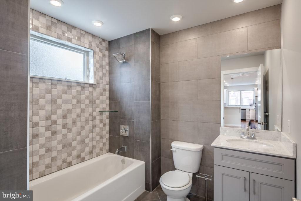 1712 S 19TH STREET UNIT A