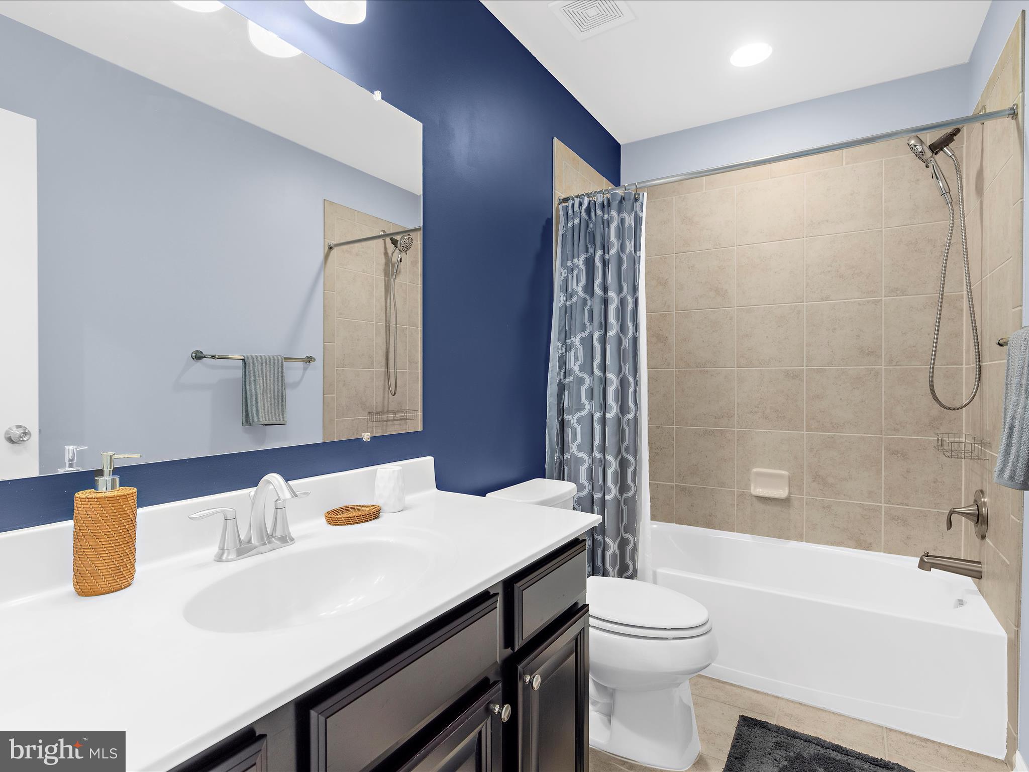 SUMMERFIELD VILLAGE - Residential