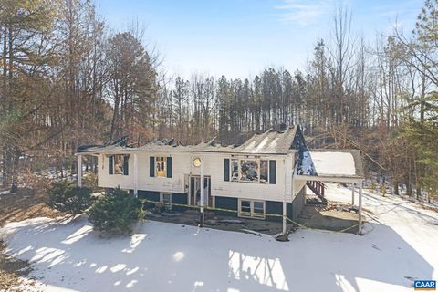 4238 ANTIOCH RD SCOTTSVILLE VA 24590