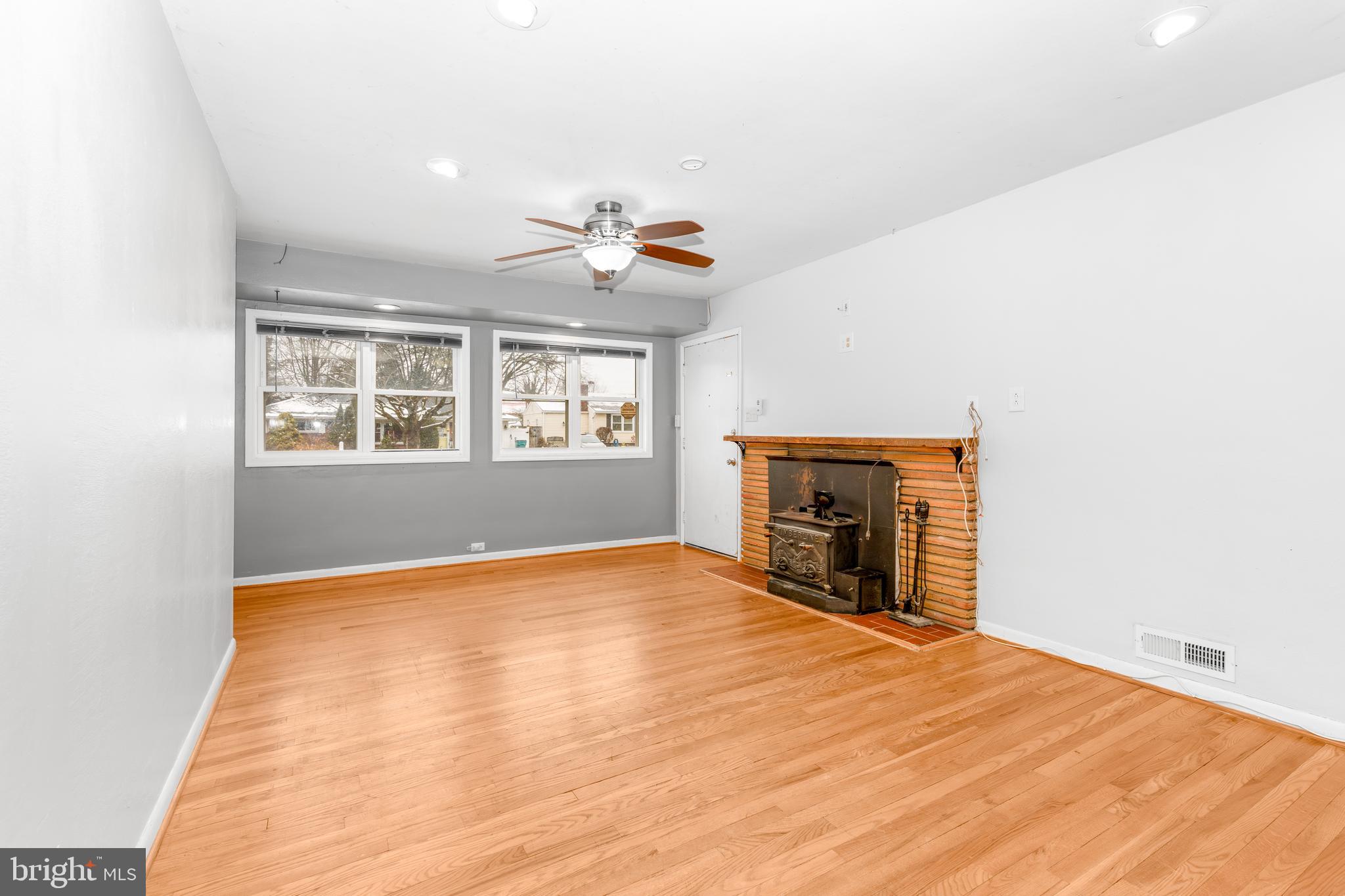 GREENBERRY HILLS - Residential