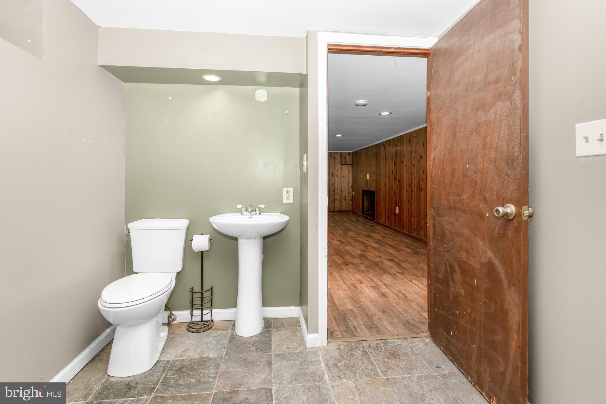 GREENBERRY HILLS - Residential