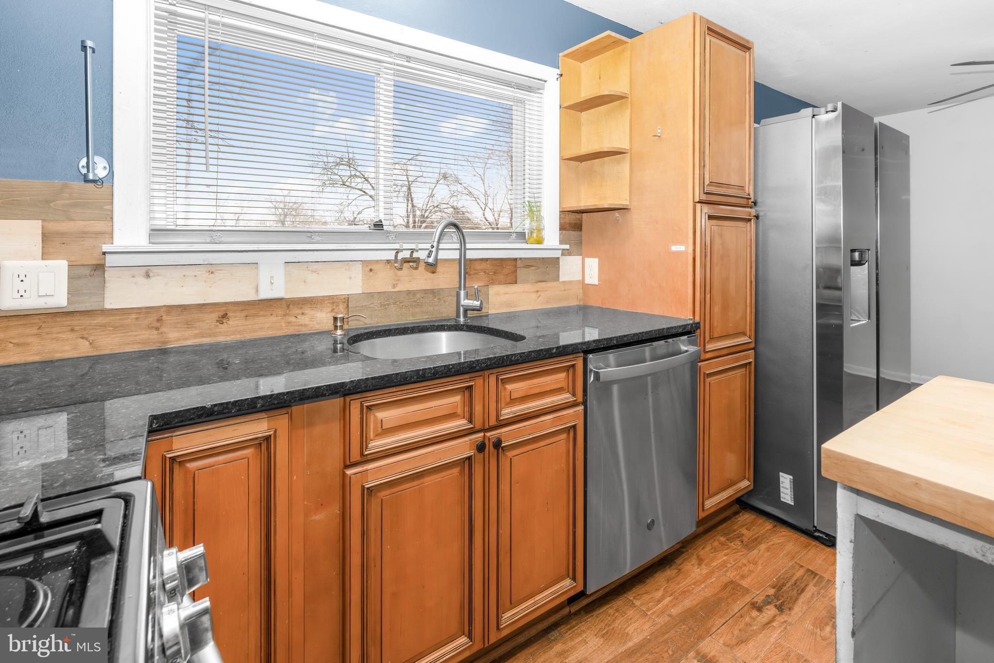 GREENBERRY HILLS - Residential