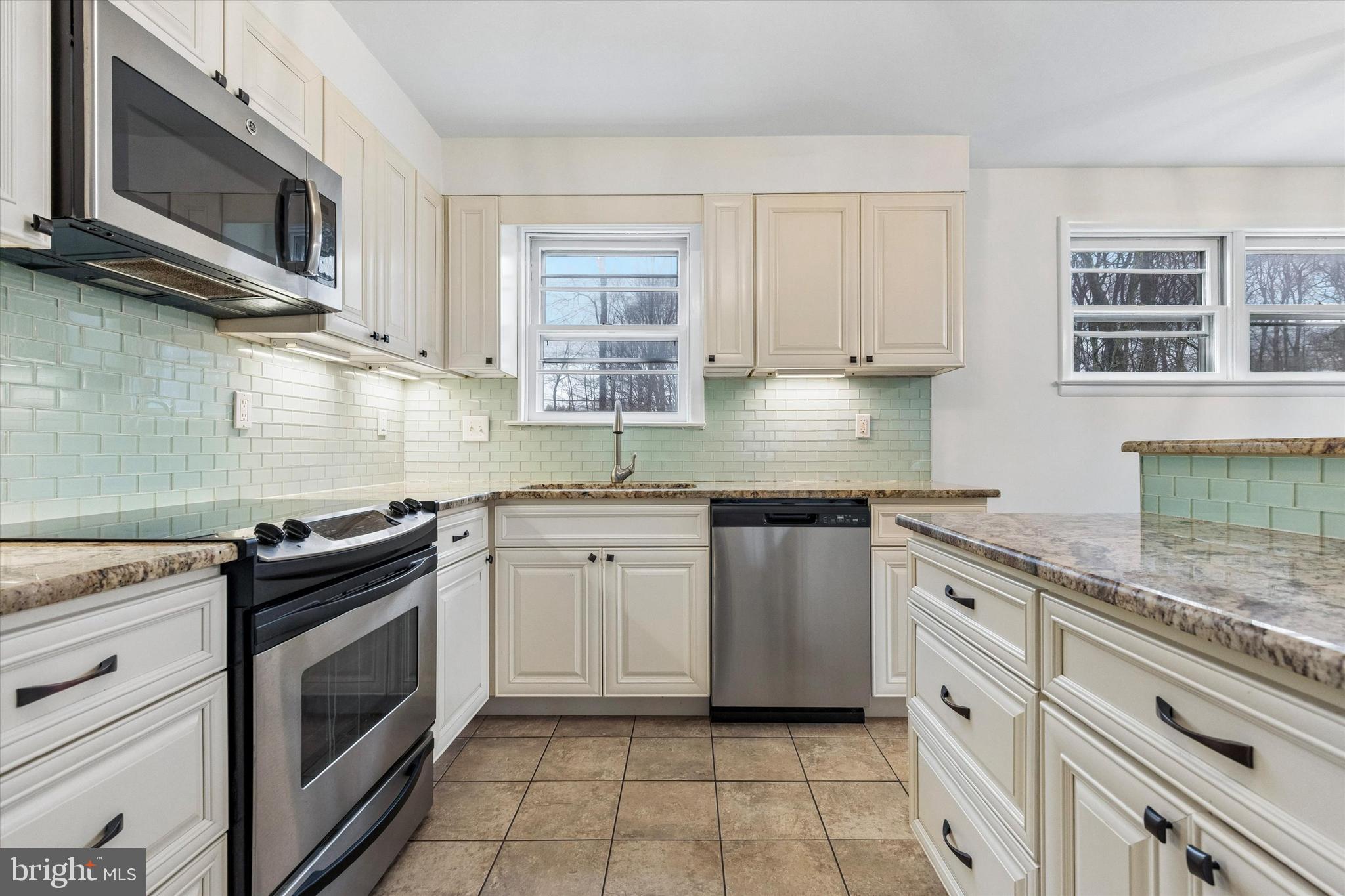 SAMUELS FARMS - Residential