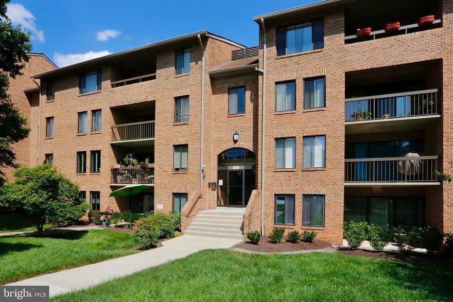 APPLICATION INSTRUCTIONS IN DOCUMENT SECTION OF THE LISTING .

TOP FLOOR CORNER UNIT A CUT ABOVE ALL ELSE IN GEORGETOWN VILL! Custom furniture-grade cherry wood wall systems in foyer, MBR & BA + extensive office built-ins in 2nd BR. Completely redesigned cherry KT of high quality on the level w/$$$ homes! Redone BA. Oak wood floors throughout. FIREPLACE in LR. ALL win's & sliding-glass doors REPLACED! Full-size washer & dryer in unit.
A gated community in a peaceful green setting,  just a few blocks to metro, Pike & Rose, Whole Foods, LA Fitness, shops, restaurants & Strathmore Center. Hard to beat location! Ample unassigned parking. Water included in rent. Lots of amenities such as swimming pool, tennis court and more.
Unit is offered FULLY FURNISHED. Everything you see inside (furniture, bed sheets, pillows, kitchenware, plates, cleaning supplies, etc.) is for tenant's use.