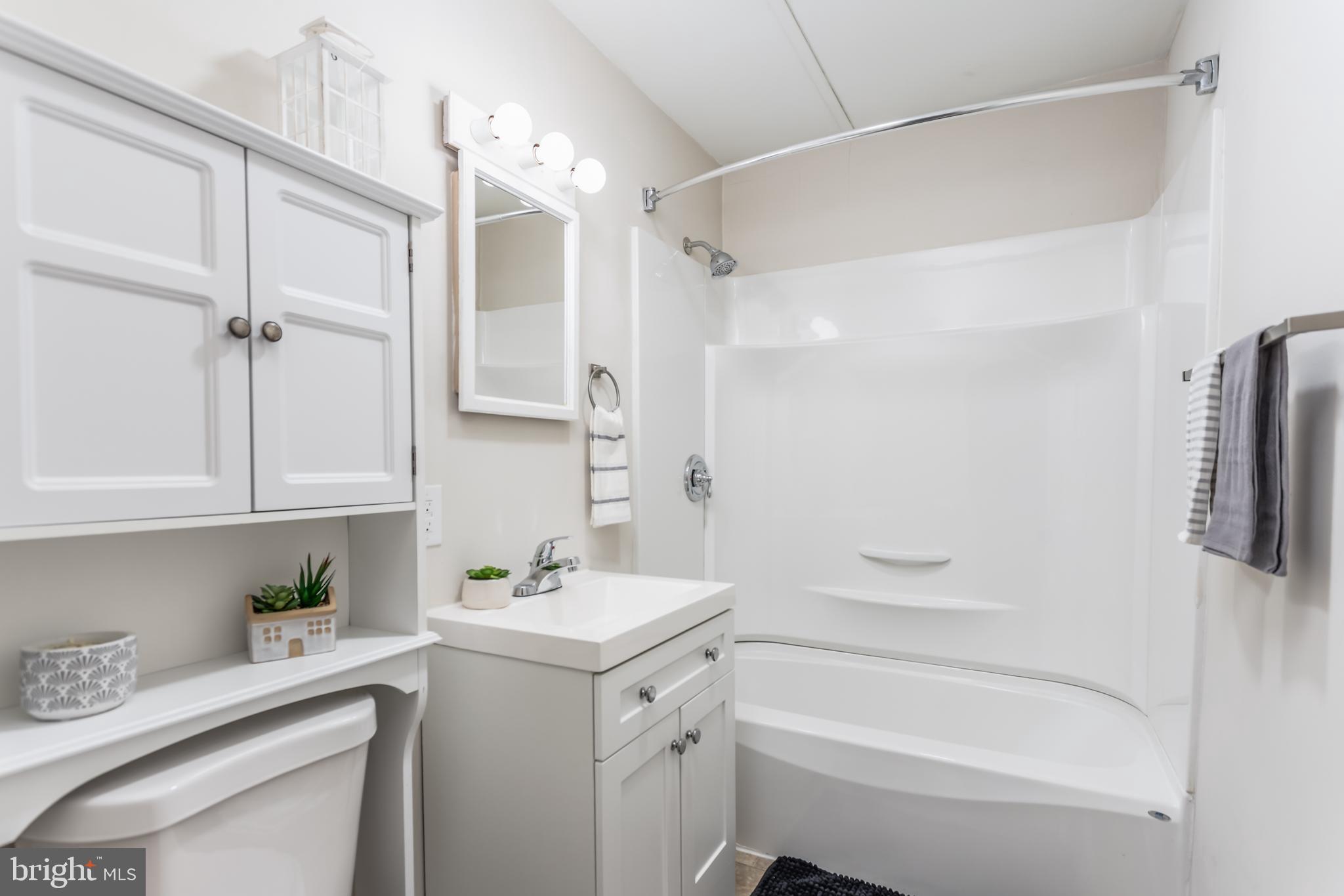 WINCHESTER CITY - Residential