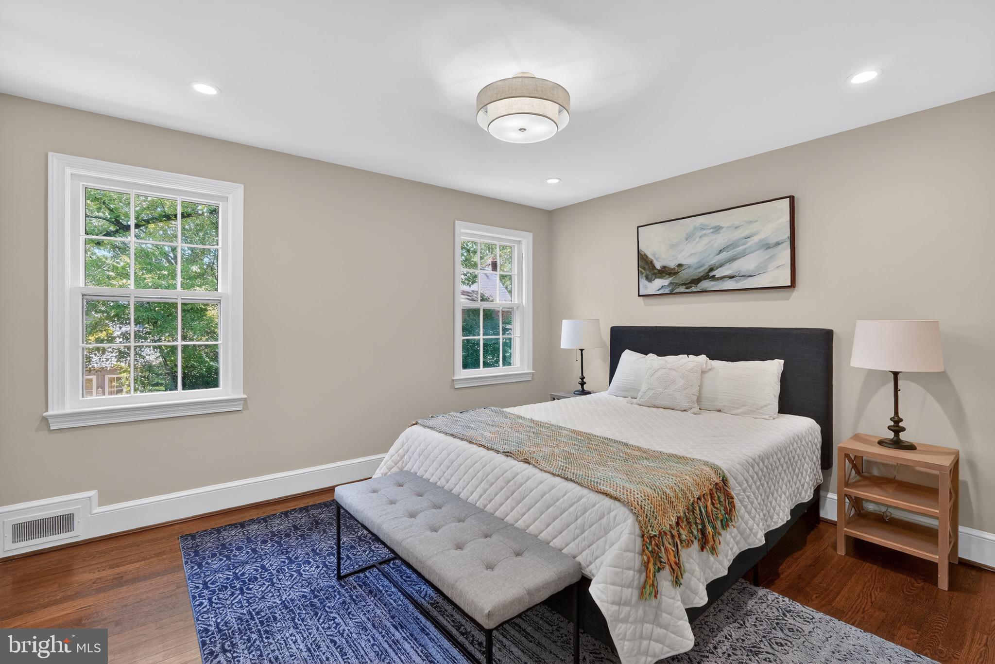 ROLLINGWOOD - Residential