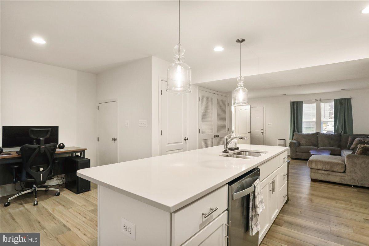 WHISPERING PINES - Residential Lease