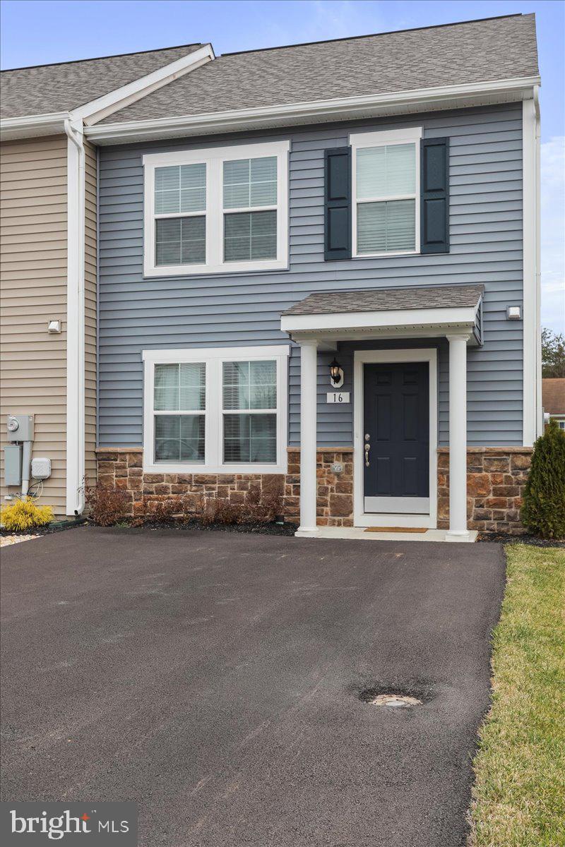 WHISPERING PINES - Residential Lease