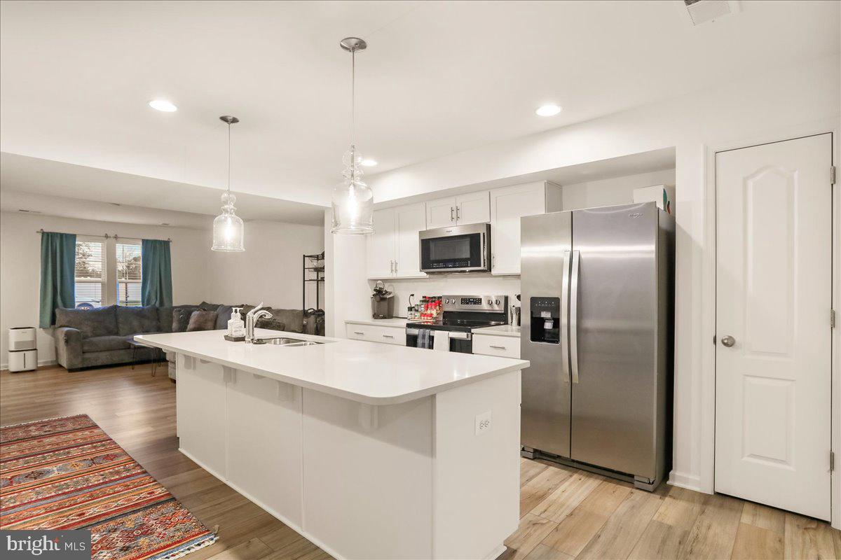 WHISPERING PINES - Residential Lease