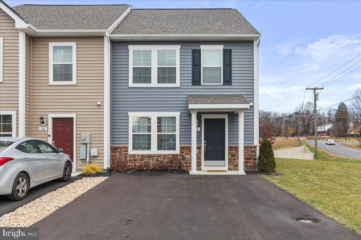 WHISPERING PINES - Residential Lease