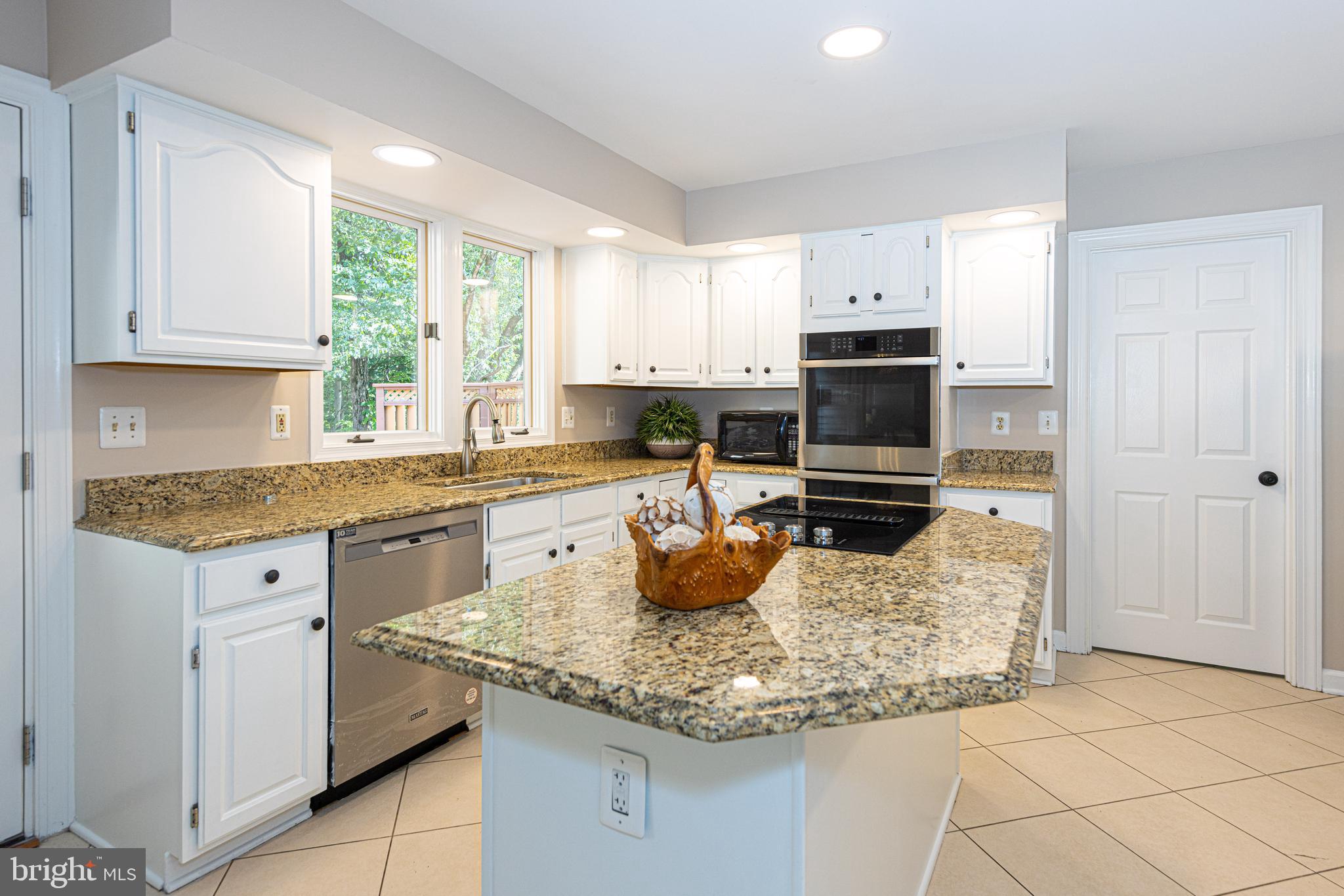 CROSSPOINTE - Residential