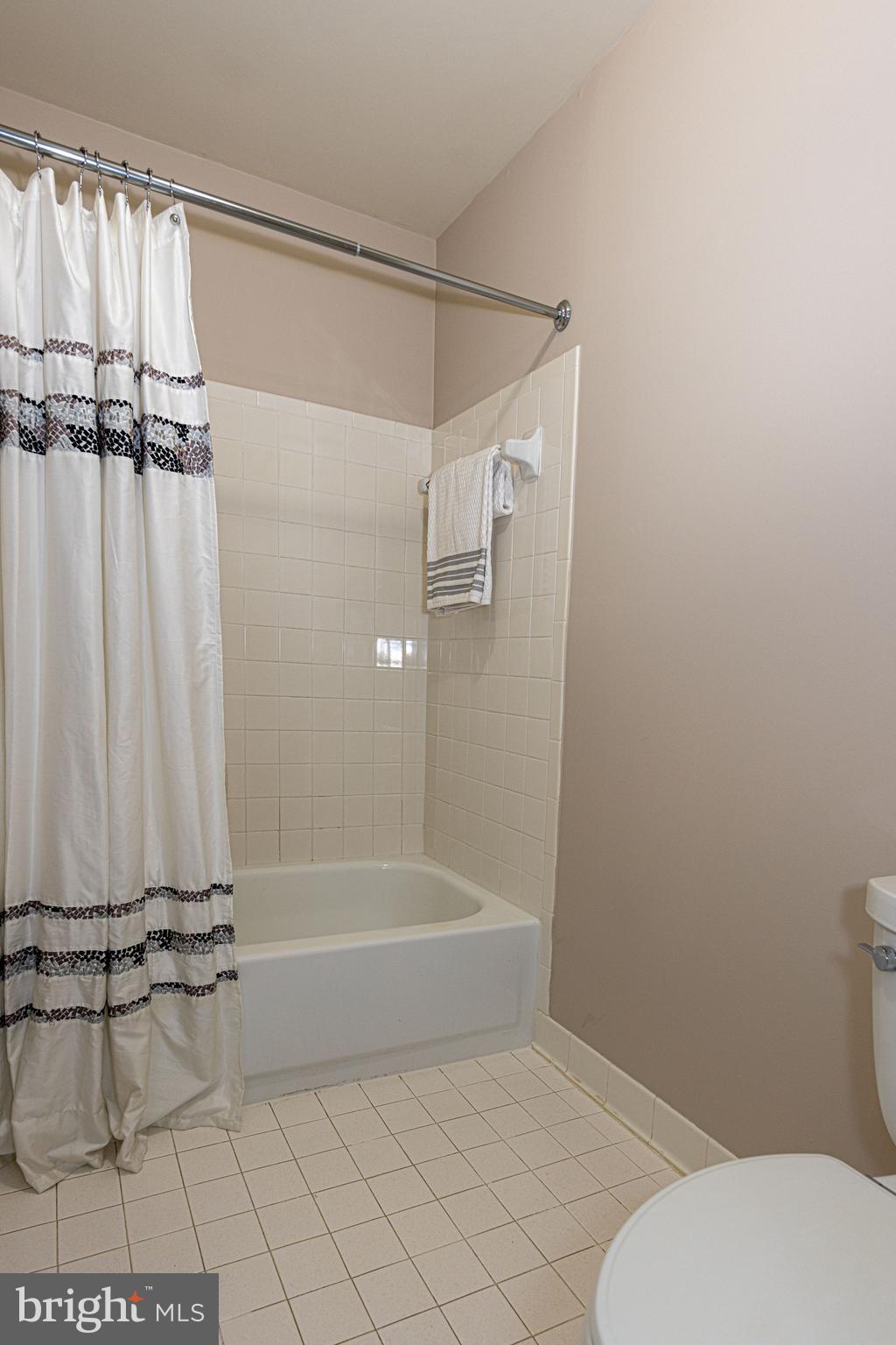 CROSSPOINTE - Residential