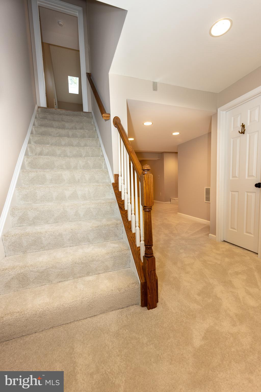 CROSSPOINTE - Residential