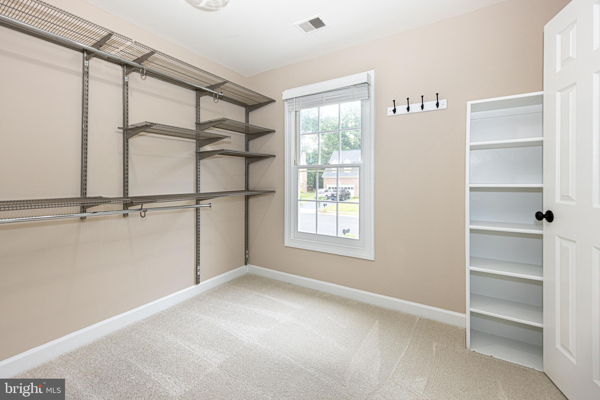 CROSSPOINTE - Residential