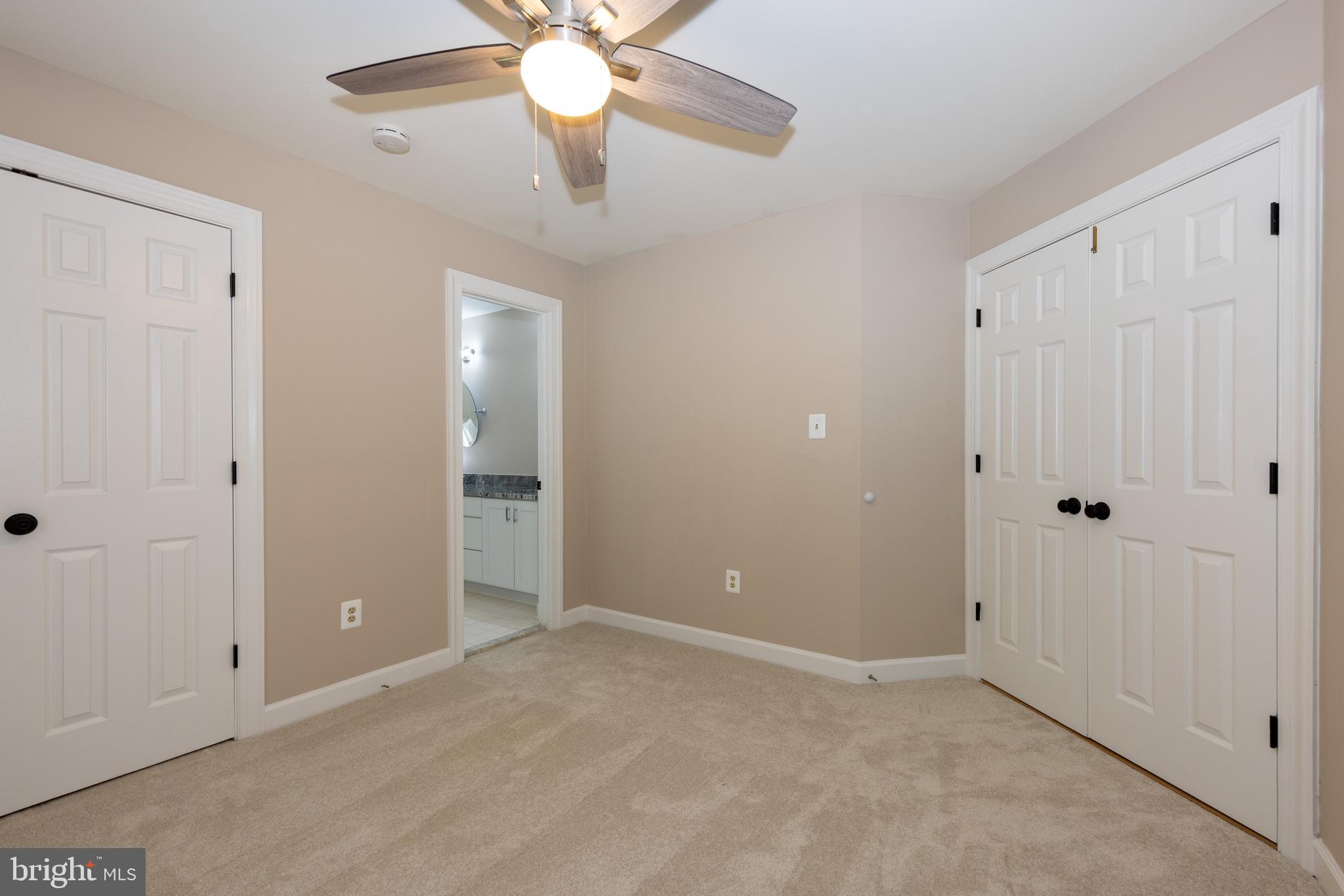 CROSSPOINTE - Residential