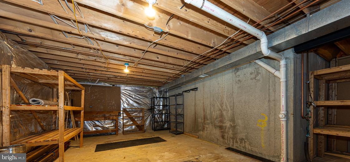 CROSSPOINTE - Residential