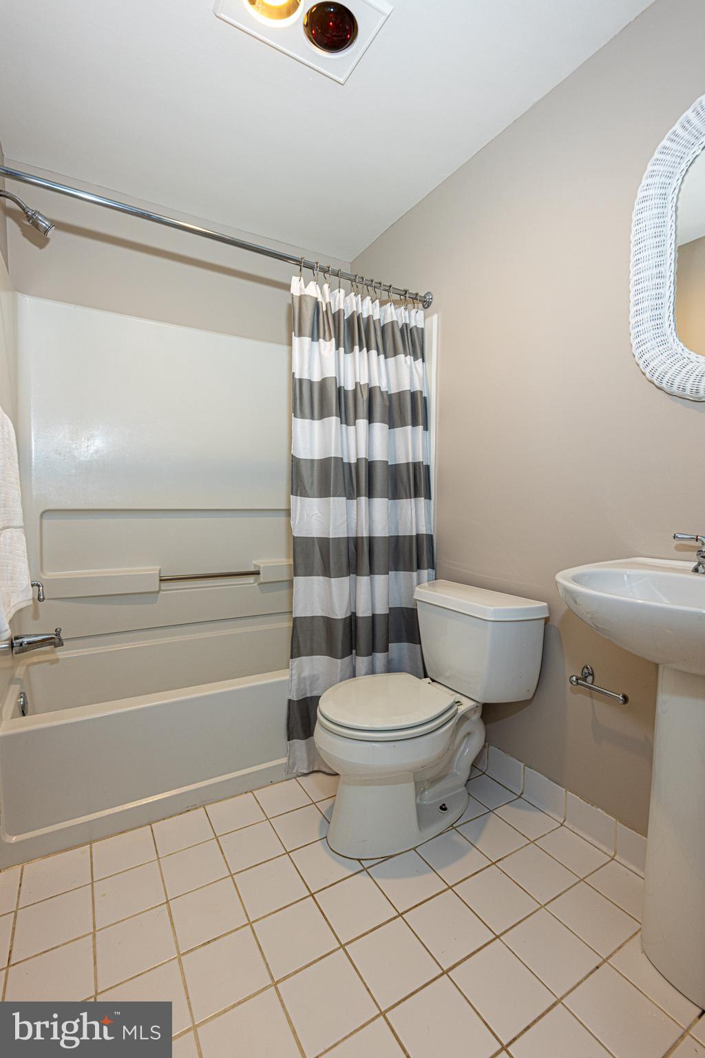 CROSSPOINTE - Residential