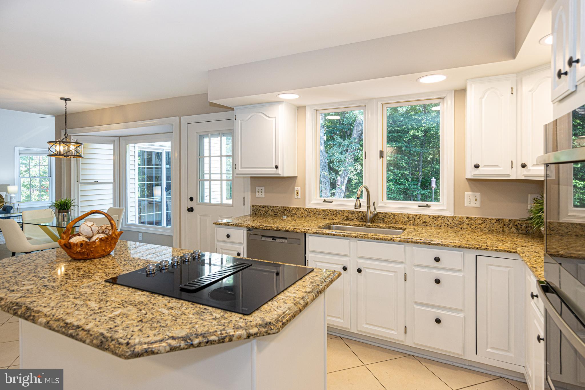 CROSSPOINTE - Residential