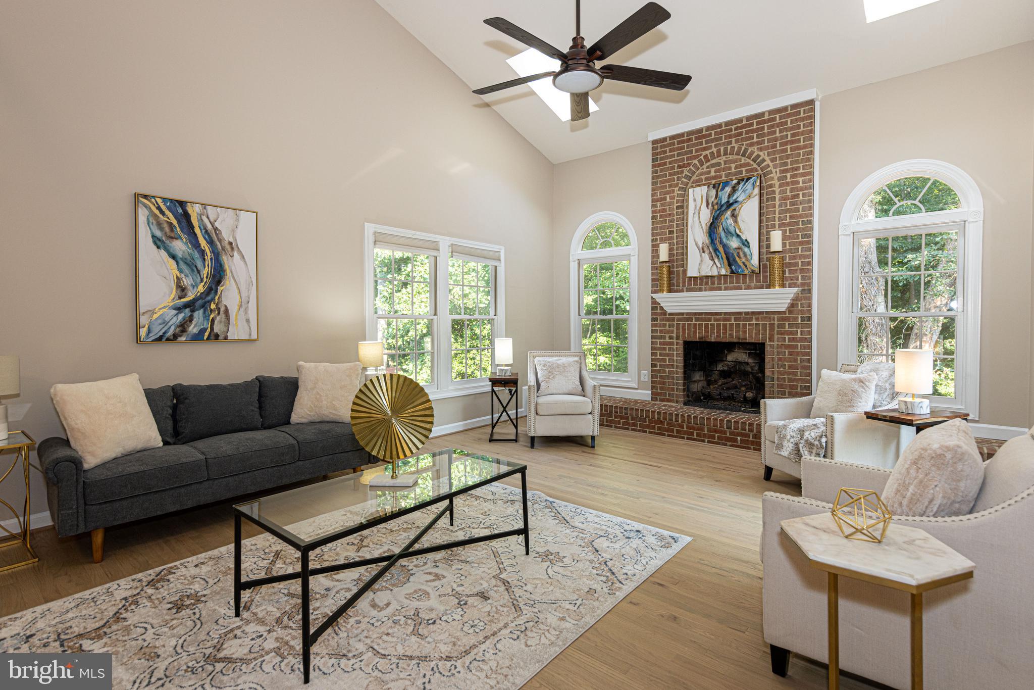 CROSSPOINTE - Residential