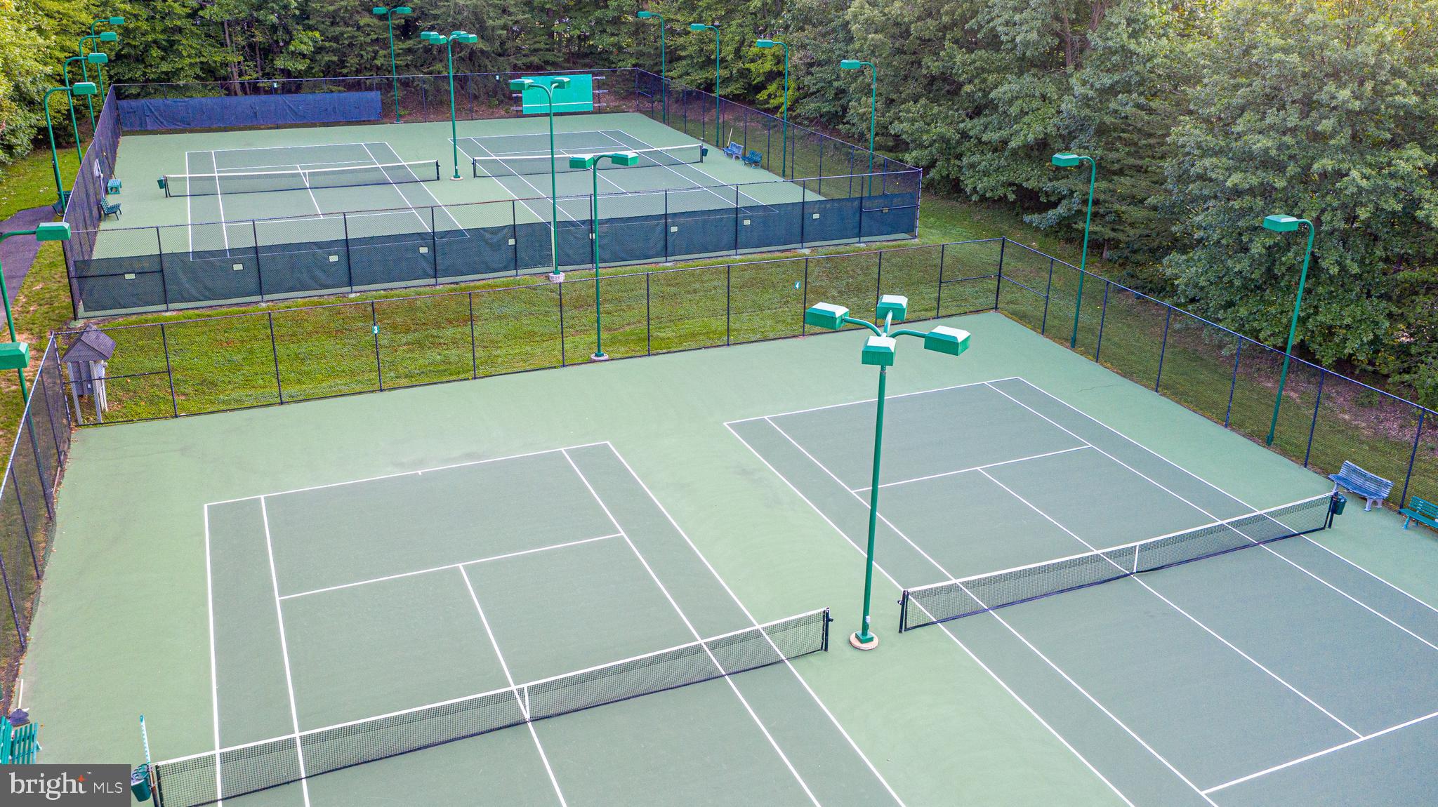 CROSSPOINTE - Residential