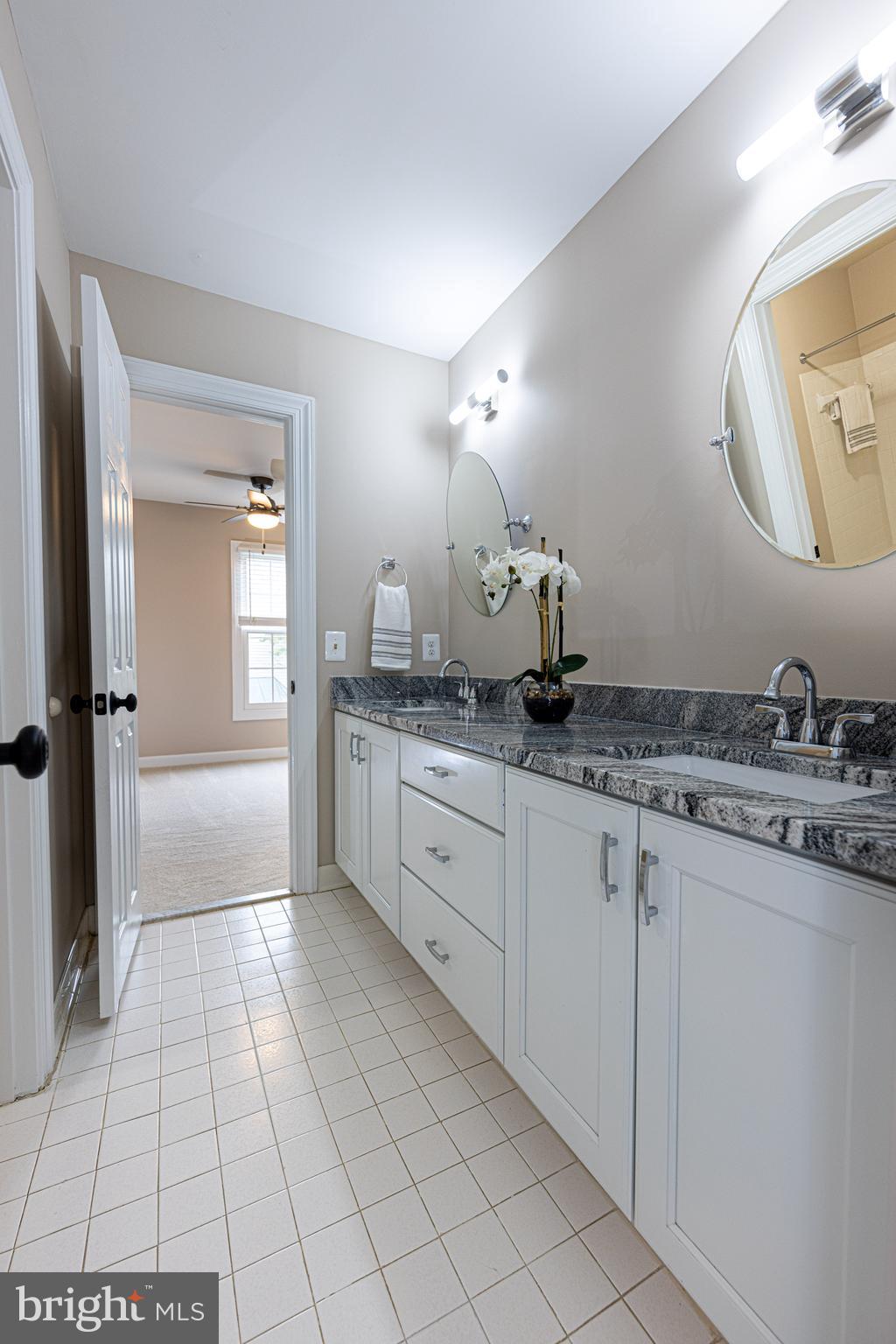 CROSSPOINTE - Residential