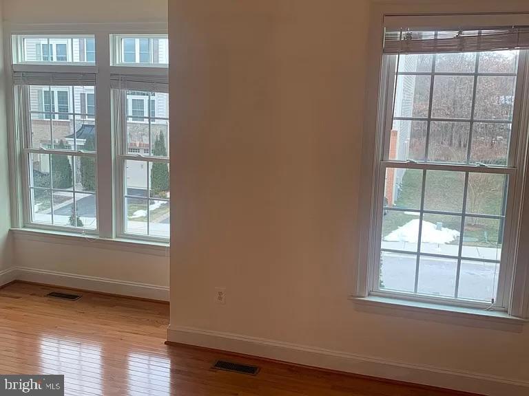 DEEP CREEK VILLAGE - Residential Lease