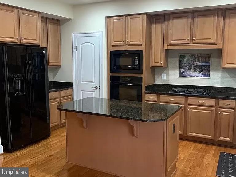 DEEP CREEK VILLAGE - Residential Lease