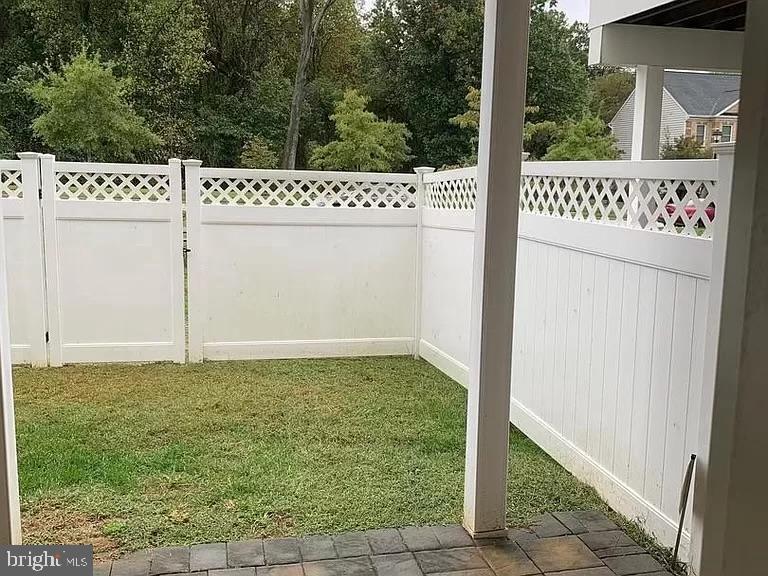 DEEP CREEK VILLAGE - Residential Lease